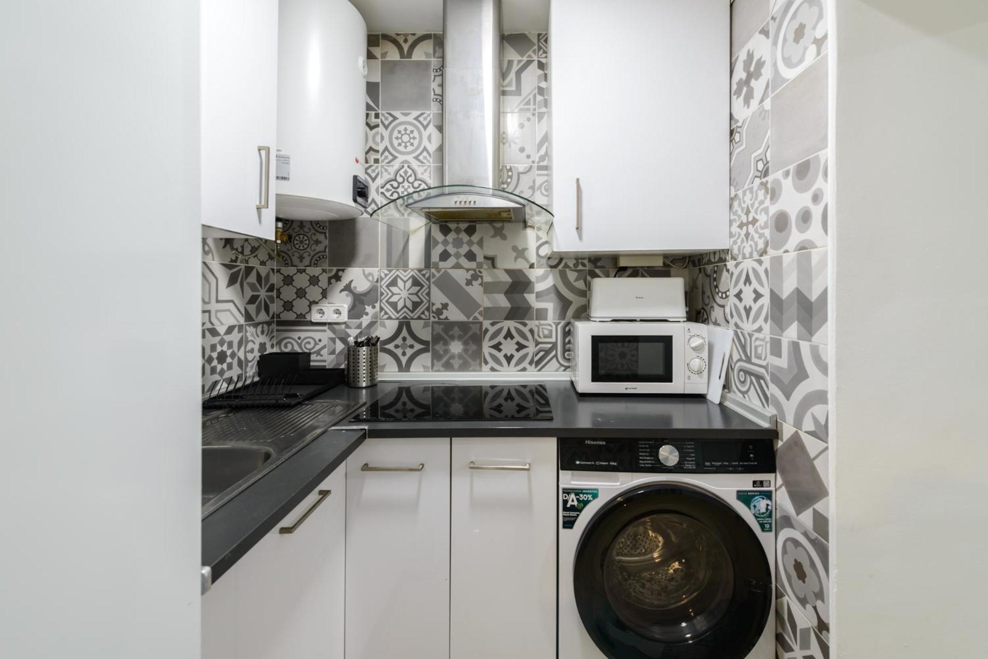 Moderno Y Centrico En El Vibrante Lavapies Apartment