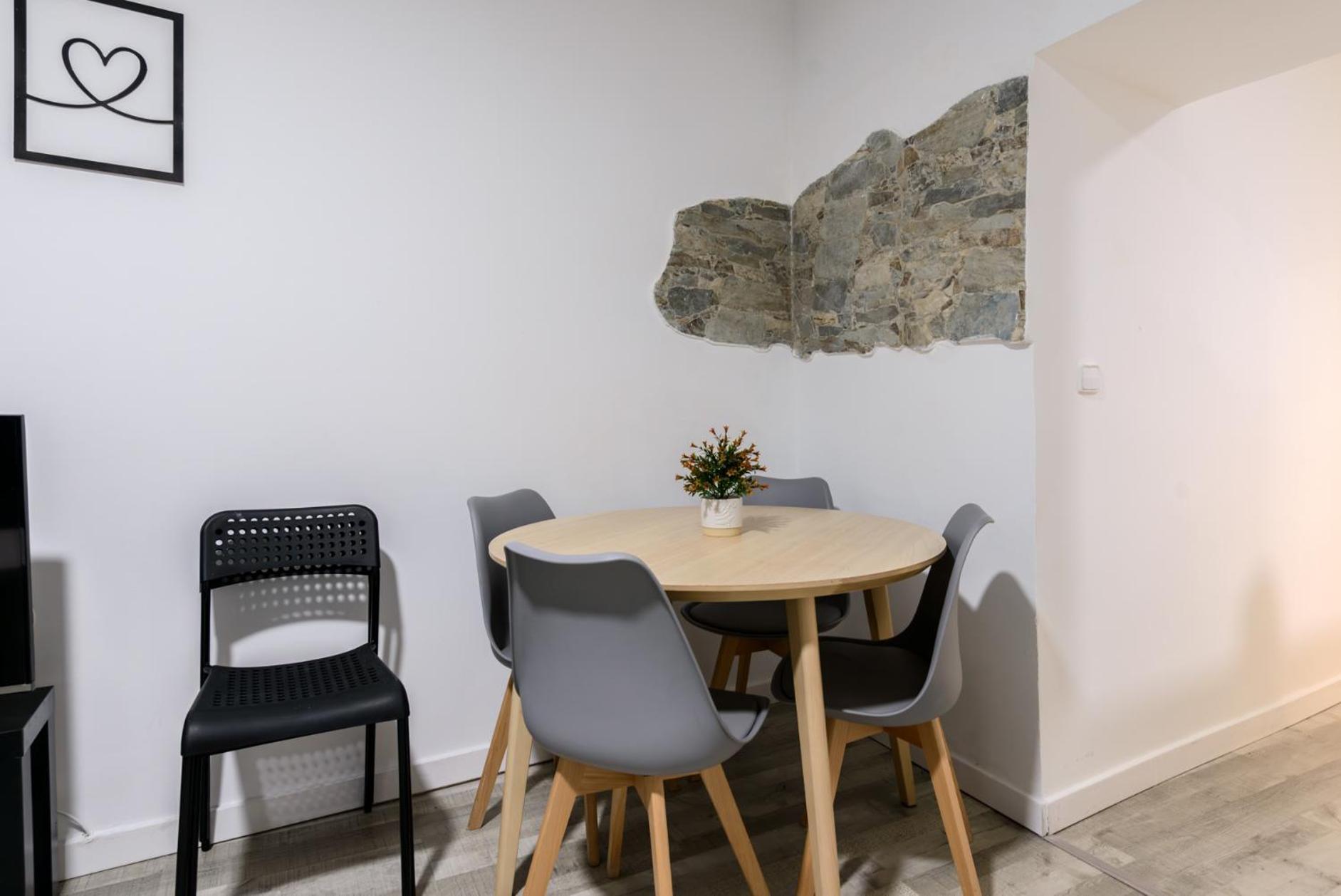 Moderno Y Centrico En El Vibrante Lavapies Apartment