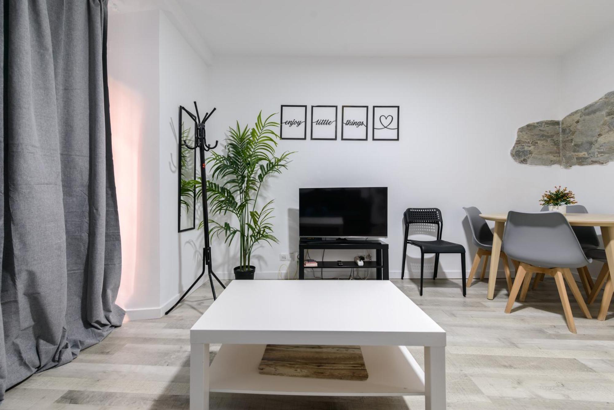 Moderno Y Centrico En El Vibrante Lavapies Apartment Madrid