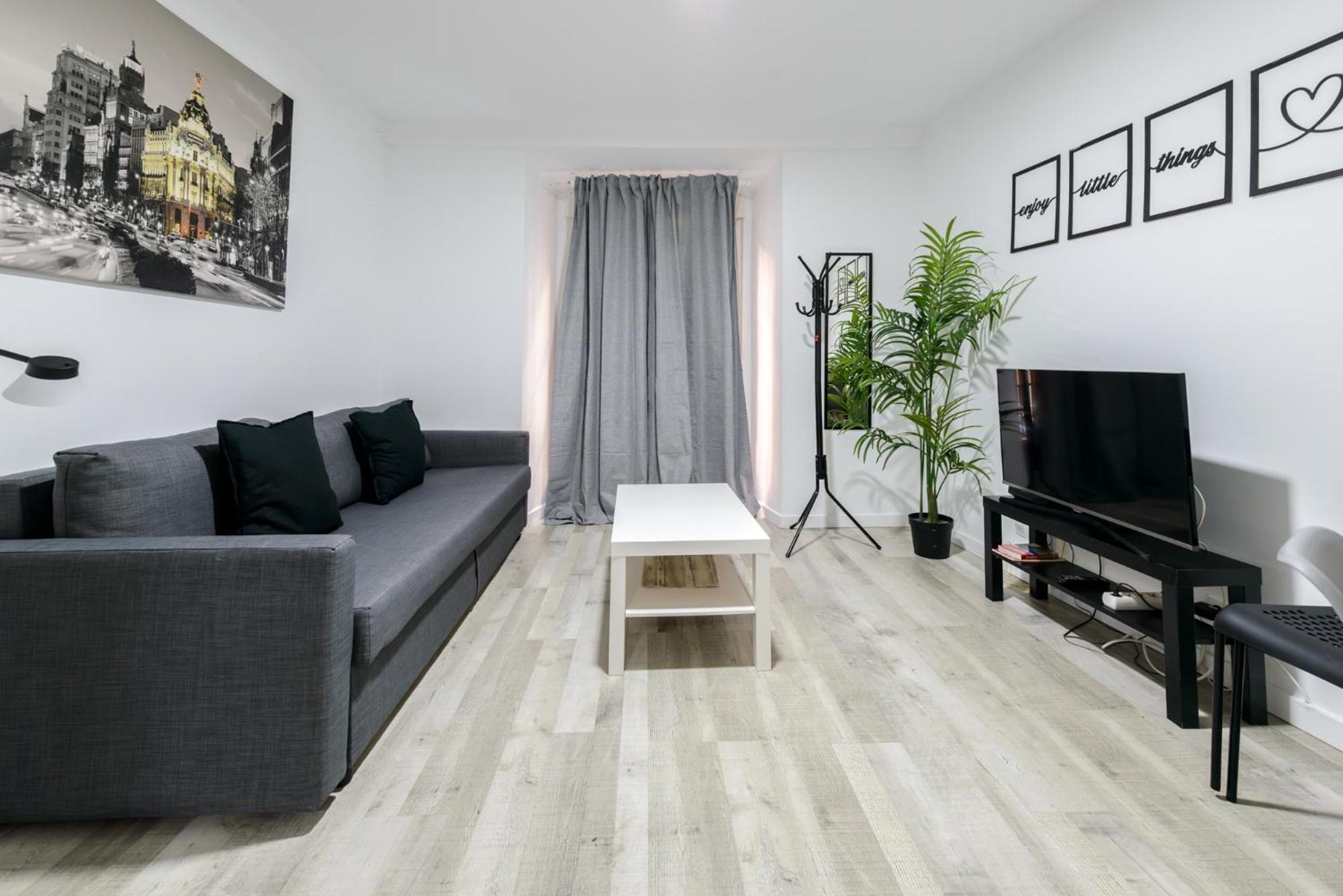 Moderno Y Centrico En El Vibrante Lavapies Apartment Madrid