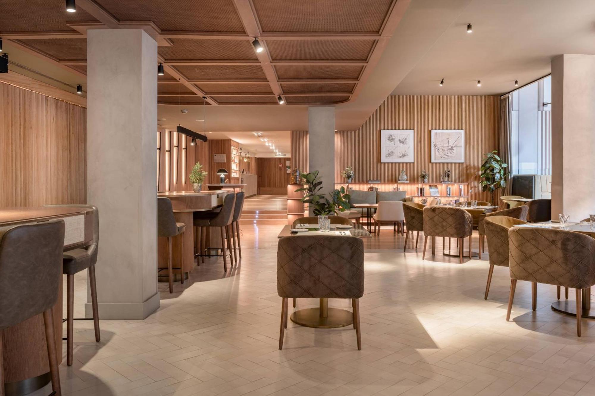 Hotel Ac Avenida De America By Marriott Madrid