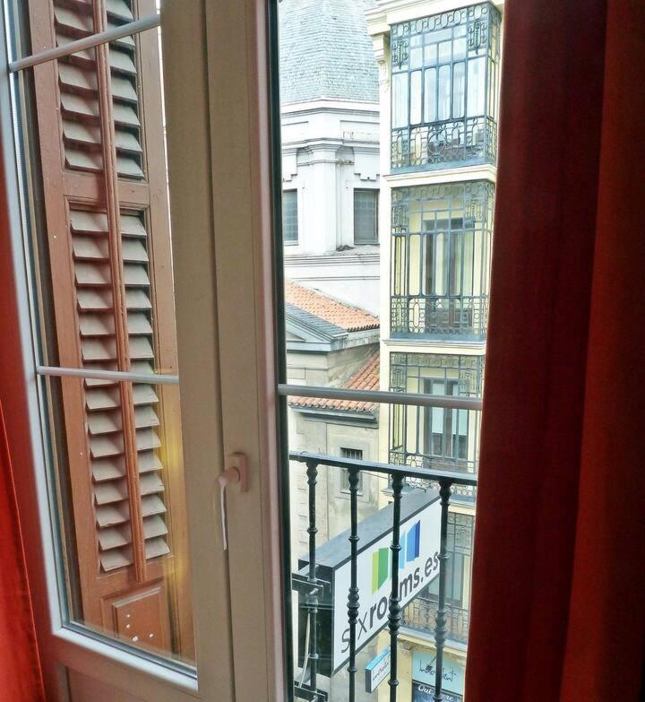 Sixrooms Plaza Mayor Guest house