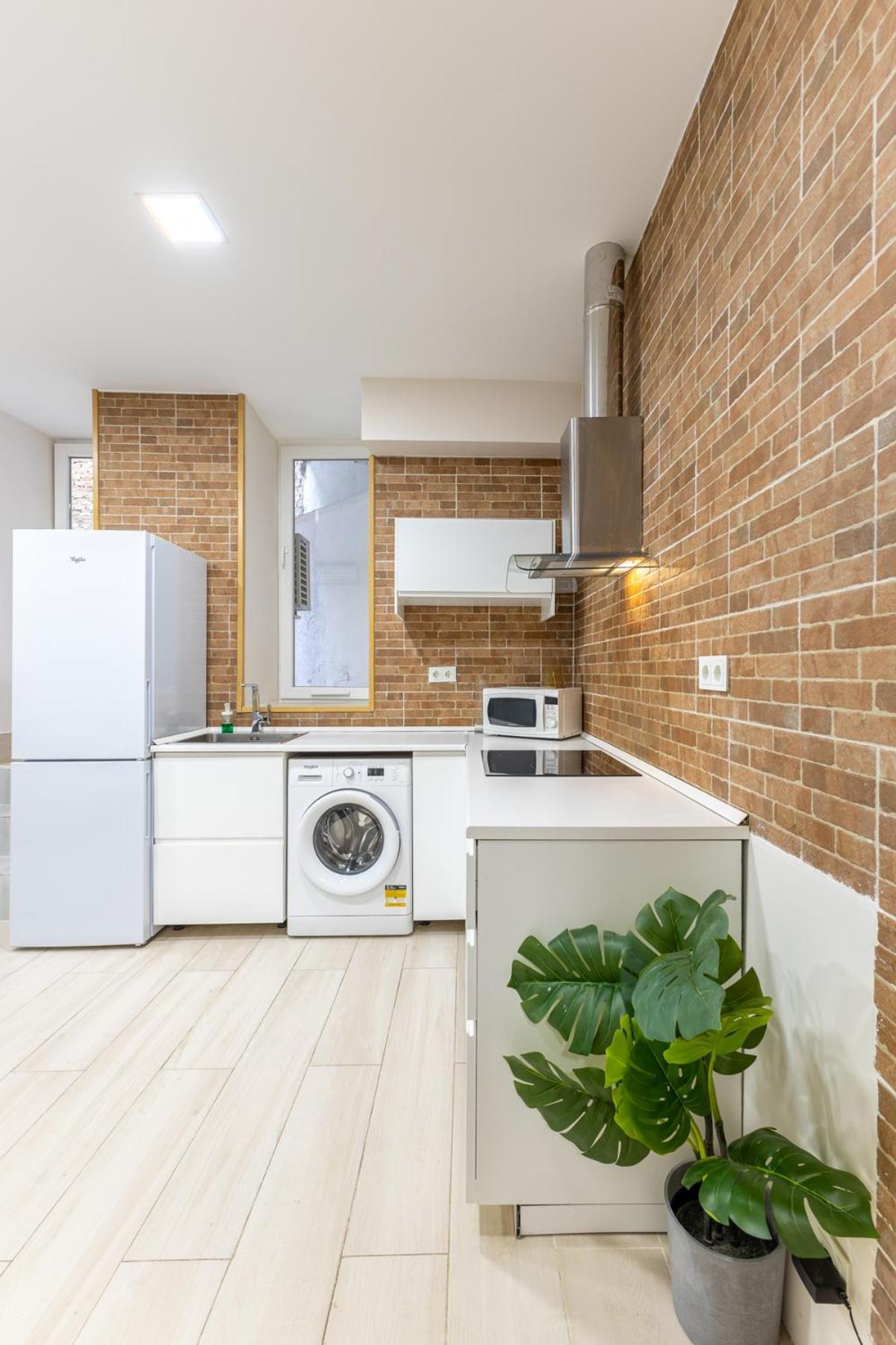Cuatro Caminos Apartment *