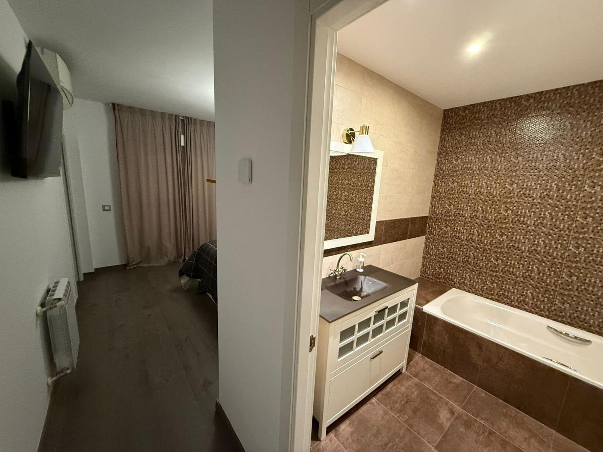 Hotel To Chinatown Madrid