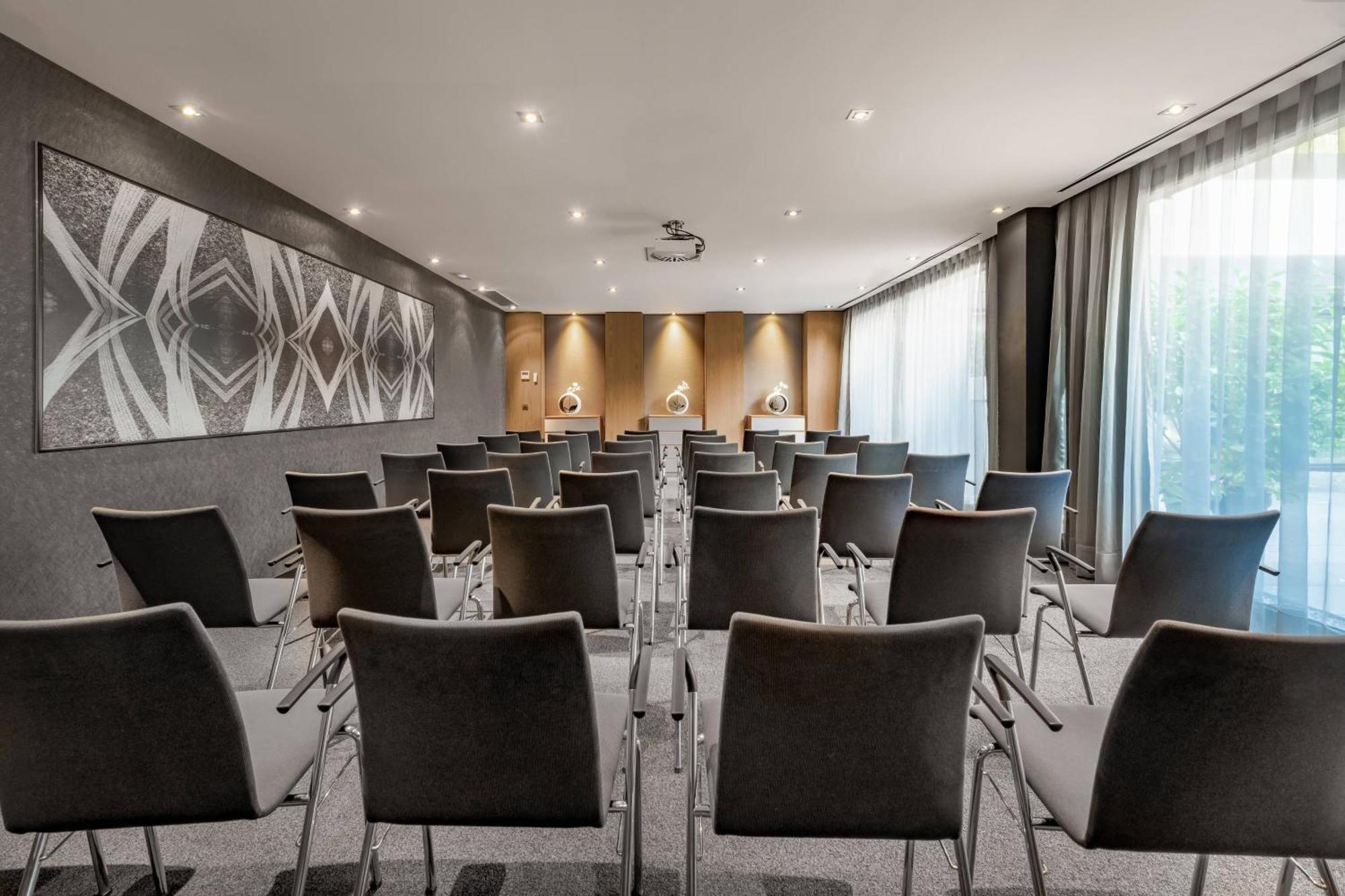 Ac Atocha By Marriott Hotel Madrid