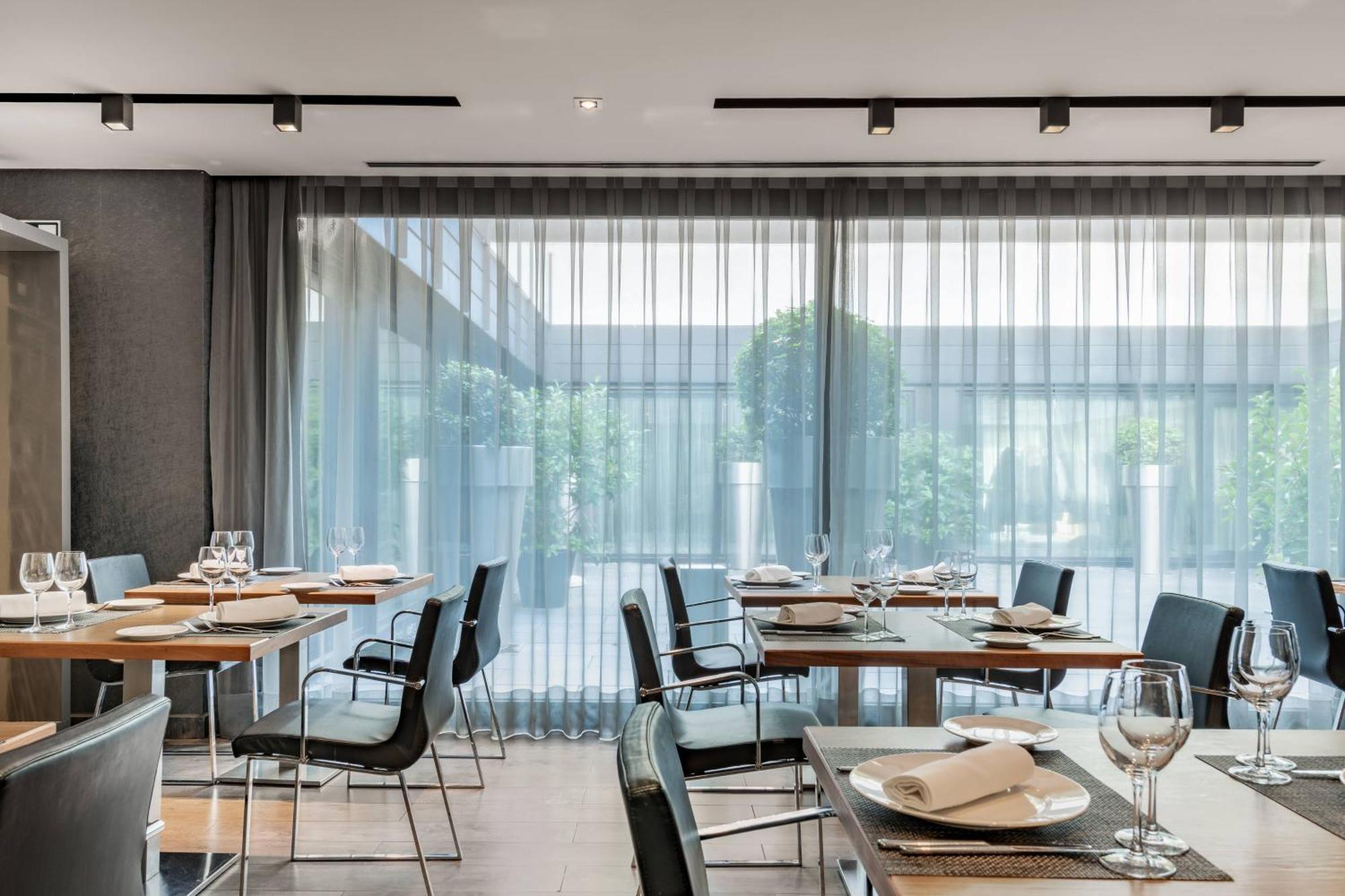 Ac Atocha By Marriott Madrid