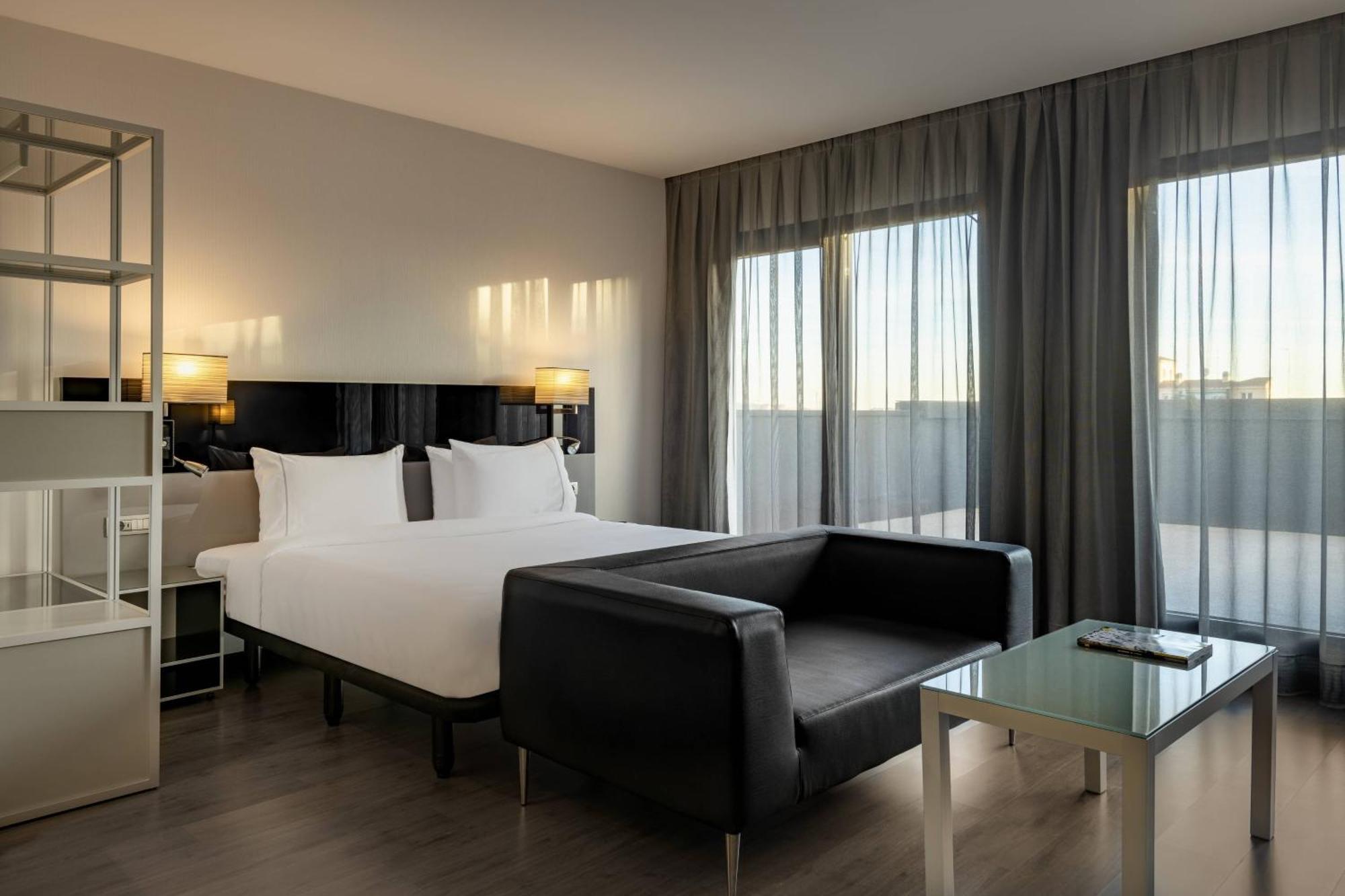Hotel Ac Atocha By Marriott Madrid