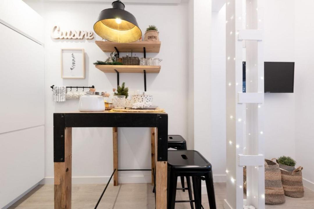 Cozy Salamanca Neighborhood Apartment *