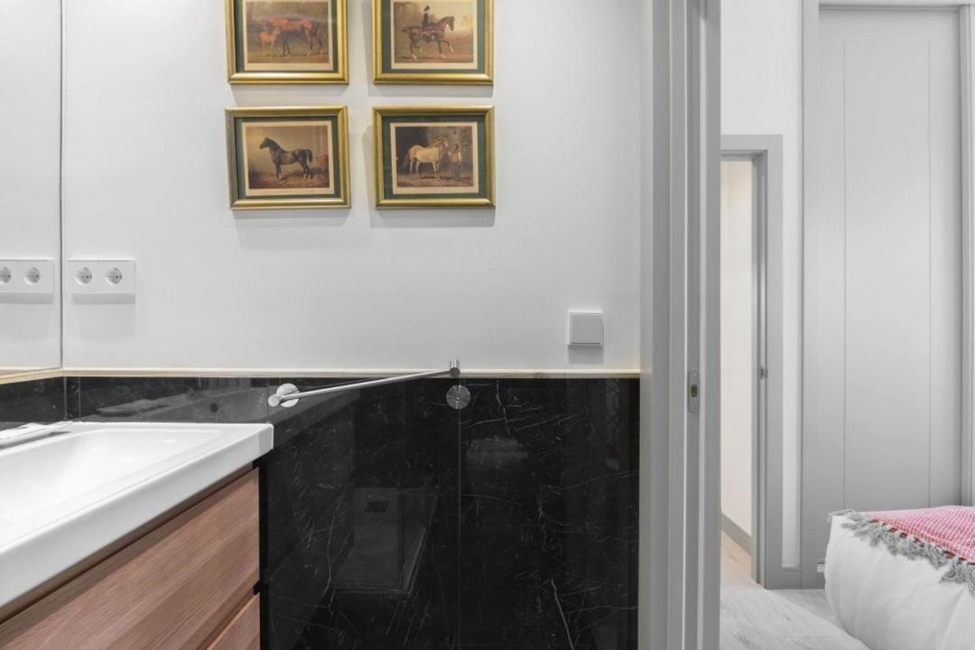 3 Bedrooms 2 Bathrooms Furnished - Salamanca - Elegant - Mintystay Lejlighed *
