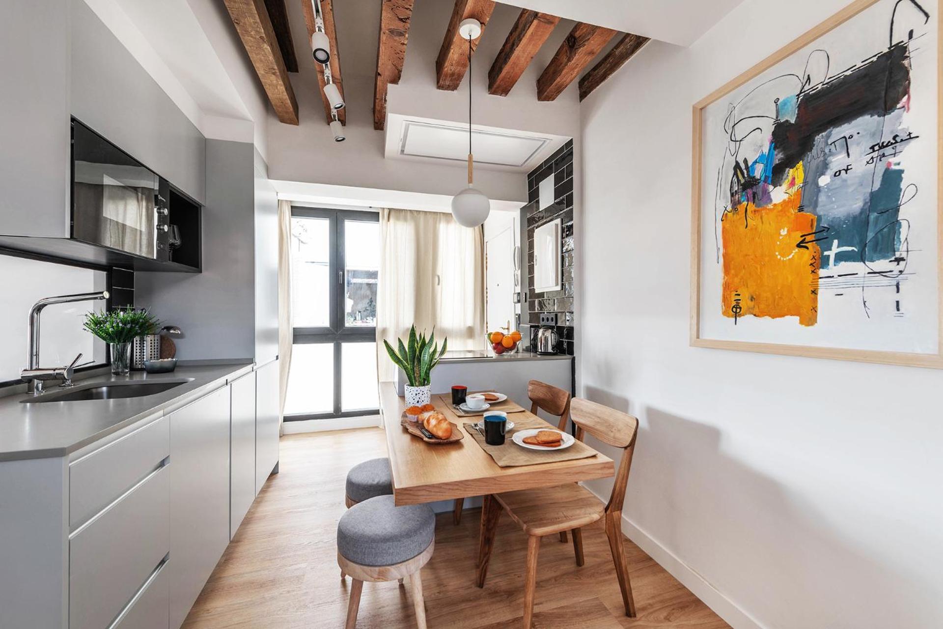 Apartment Bright & Cozy -2beds 1bath-tirso De Molina