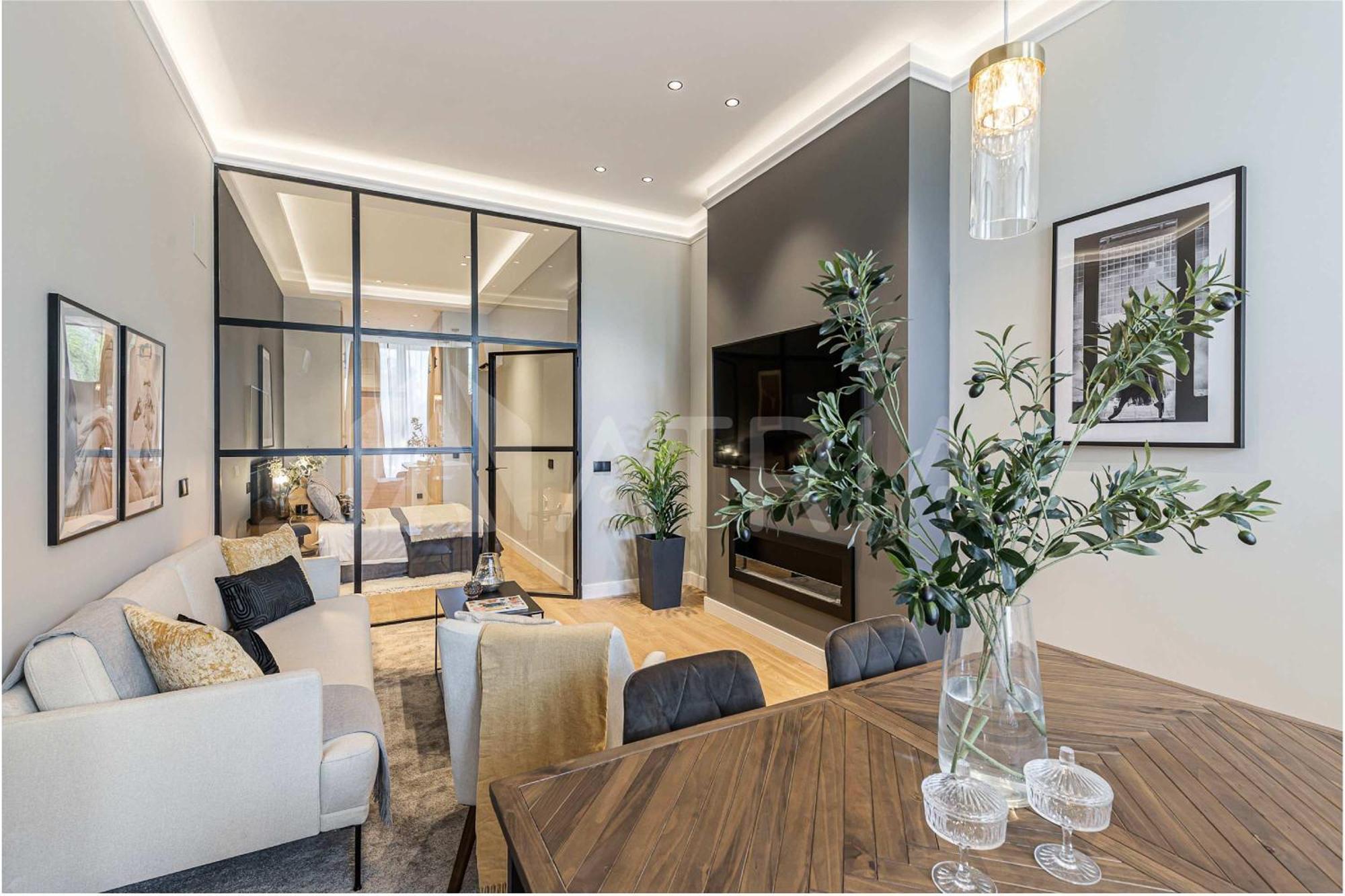 Flat 5 10m Walk To Bernabeu Real Stadium * Madrid