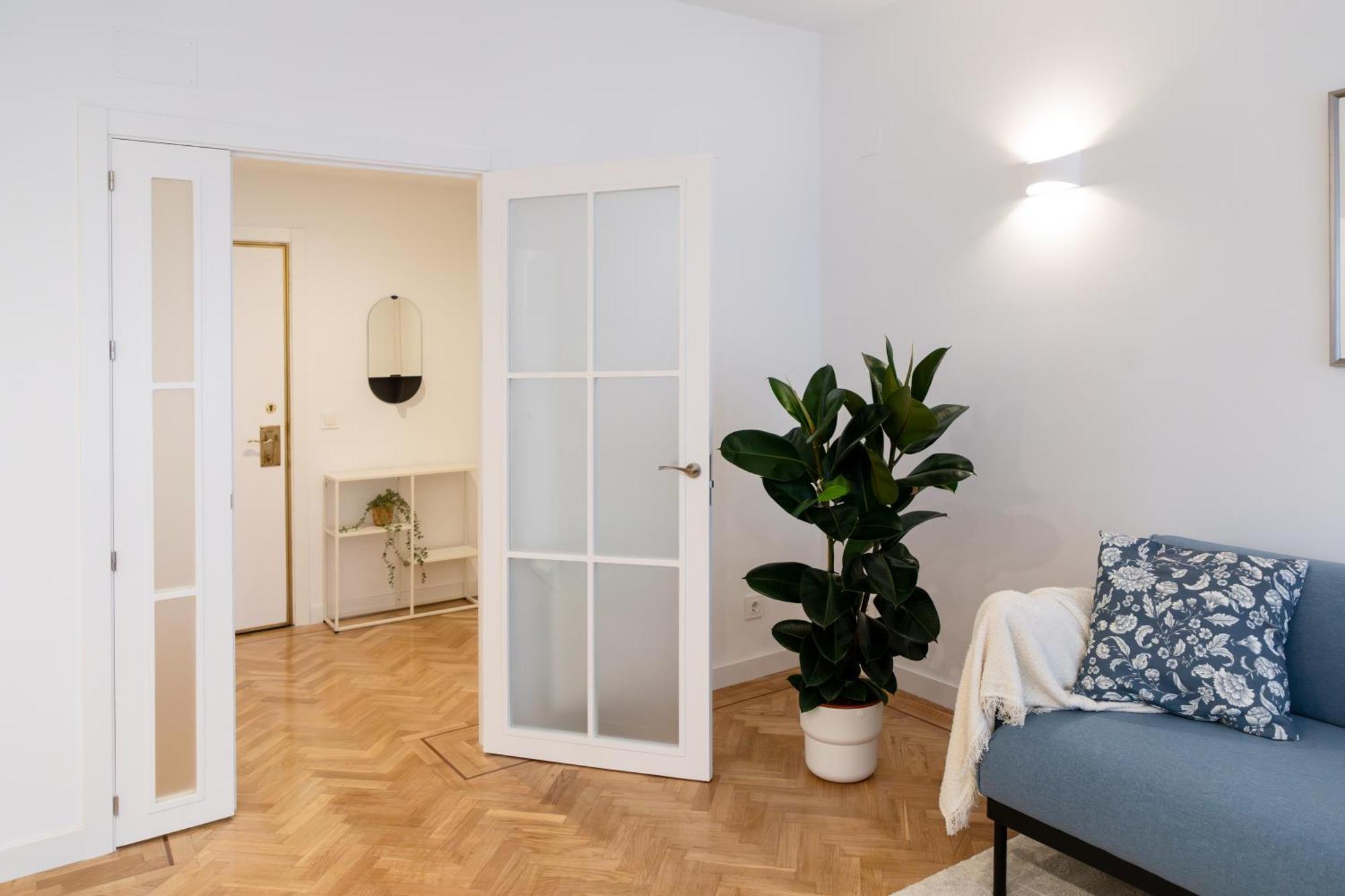 Apartment Claraval - Con Despacho En Chamberi, Madrid