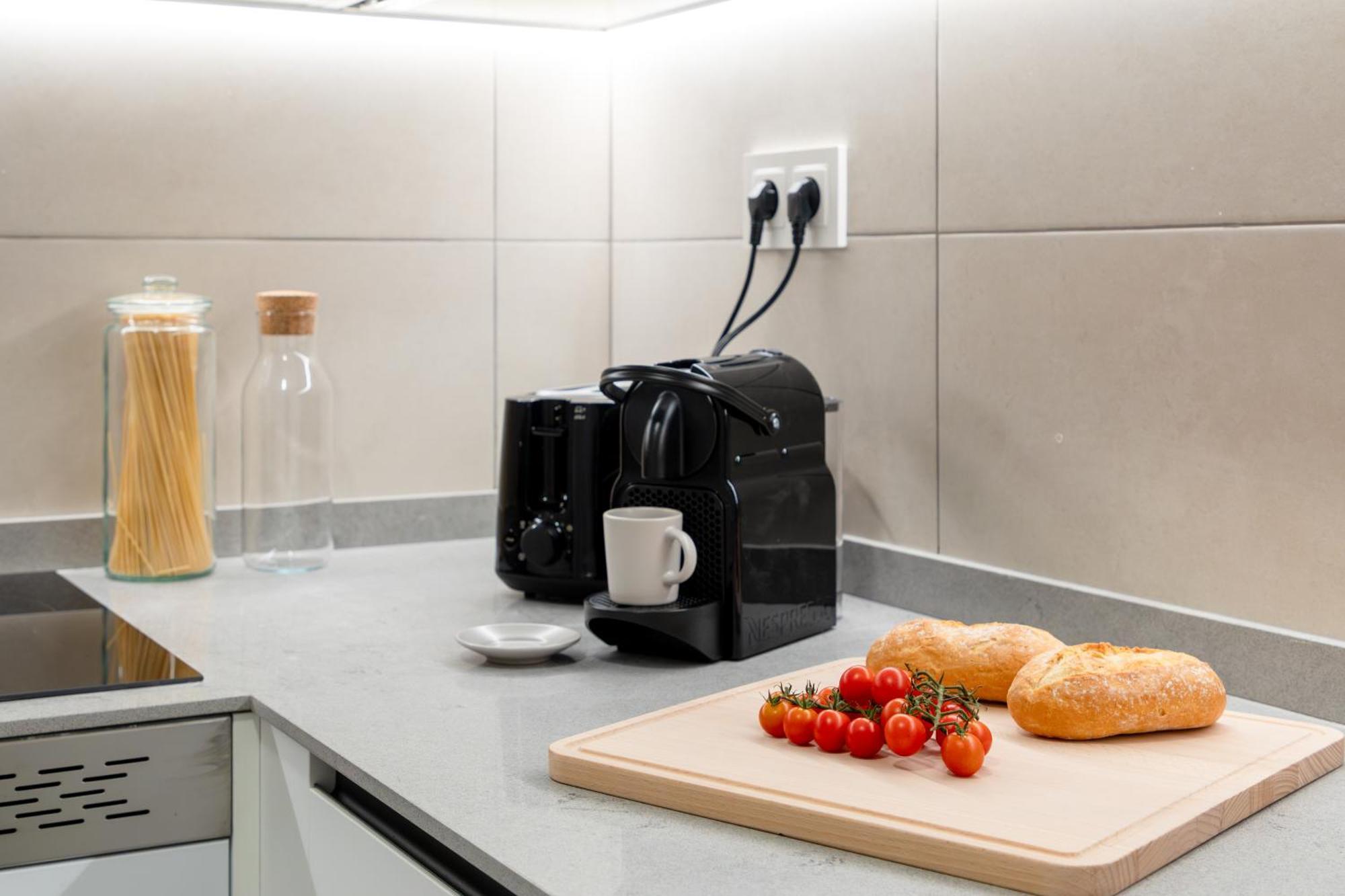 Claraval - Con Despacho En Chamberi, Apartment Madrid