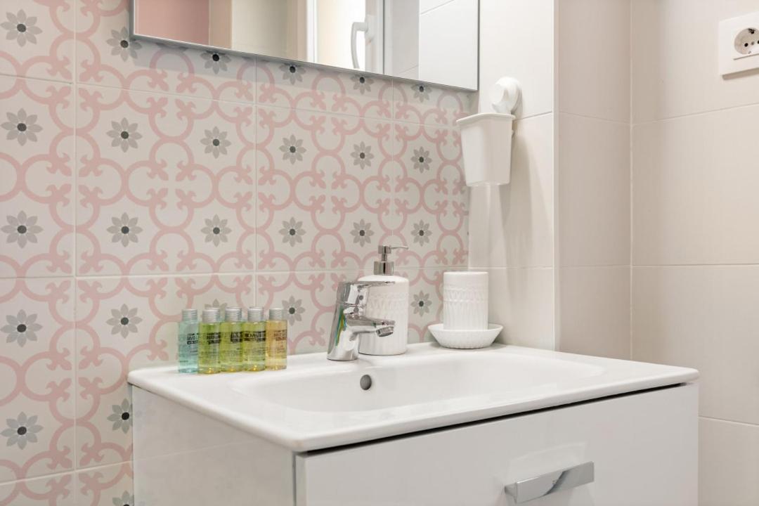 2 Bedrooms 1 Bathroom Furnished - Letras - Bright - Mintystay *
