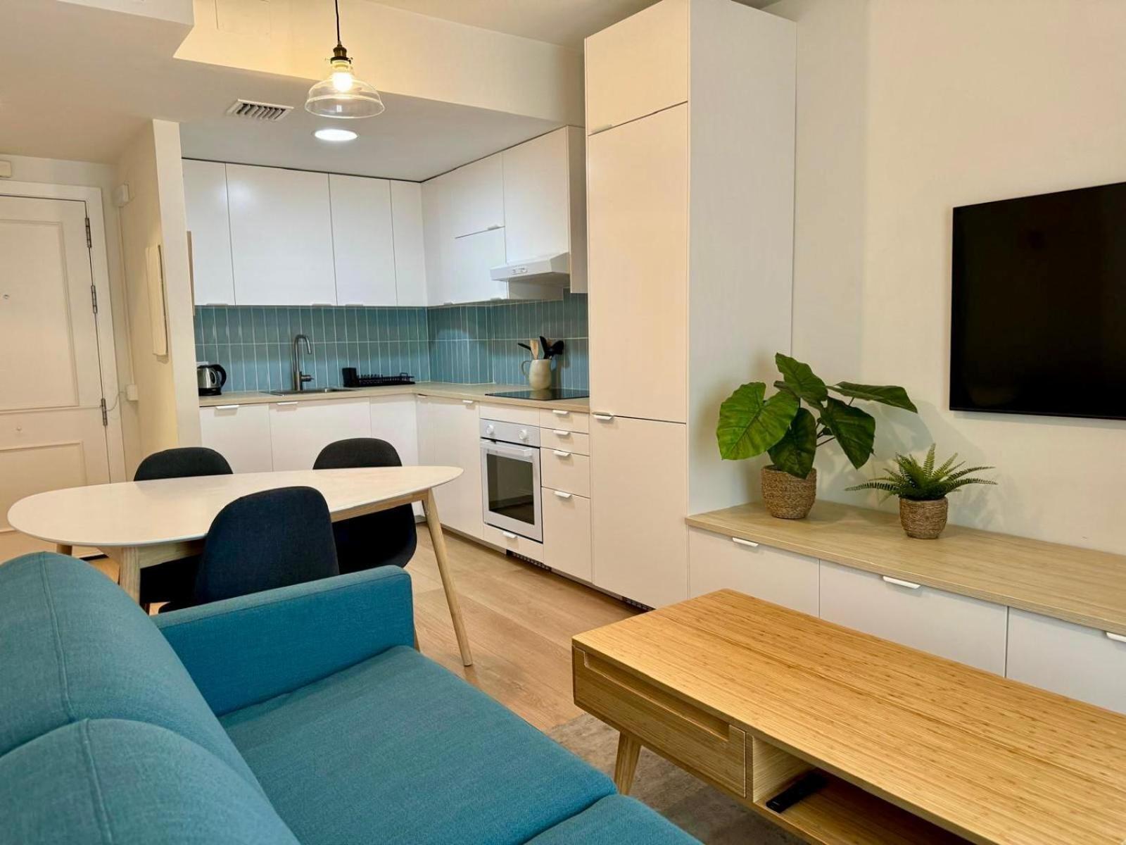 Samaniego - Airport Apartment Madrid