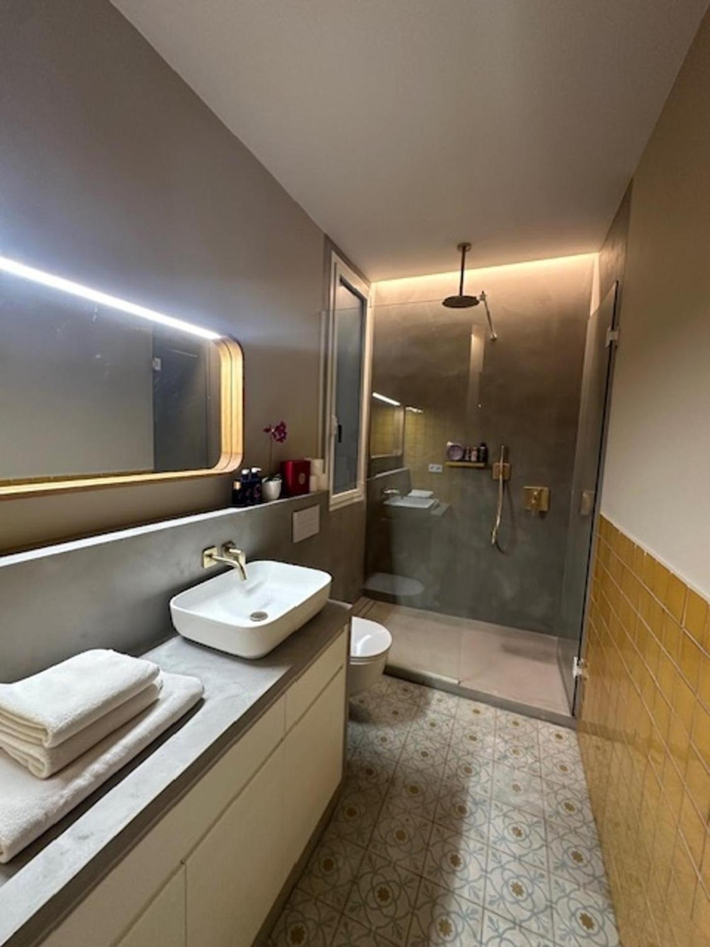 Urban Getaway - 2br * Madrid