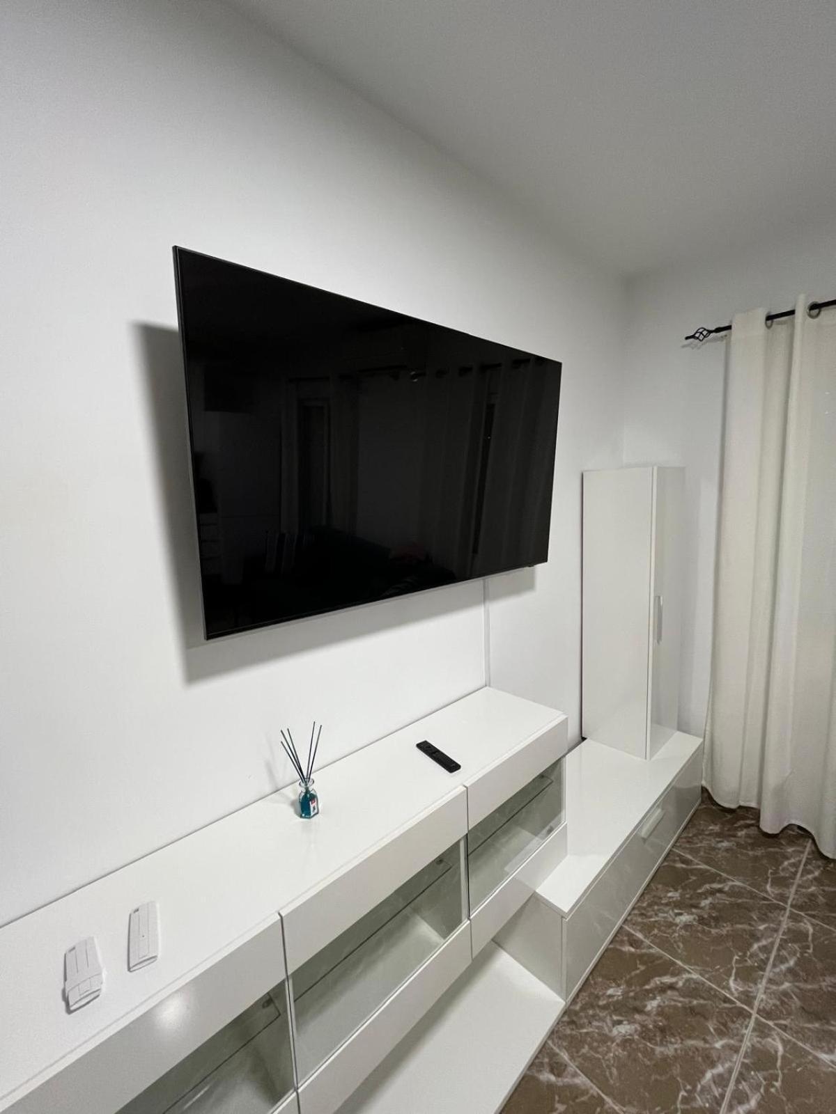Apartment Mercurio- Barajas 1b