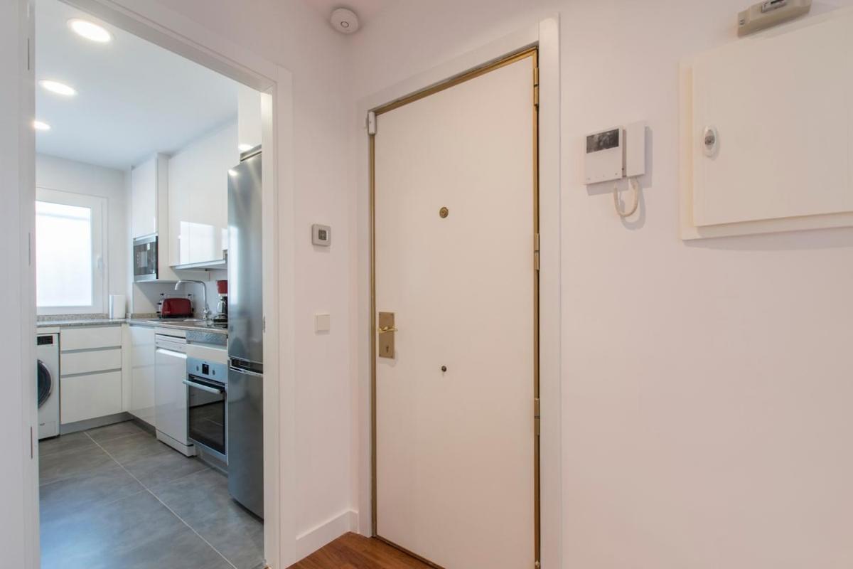Apartment Total Access 3 Bedroom 2 Bath 6 Persons Madrid