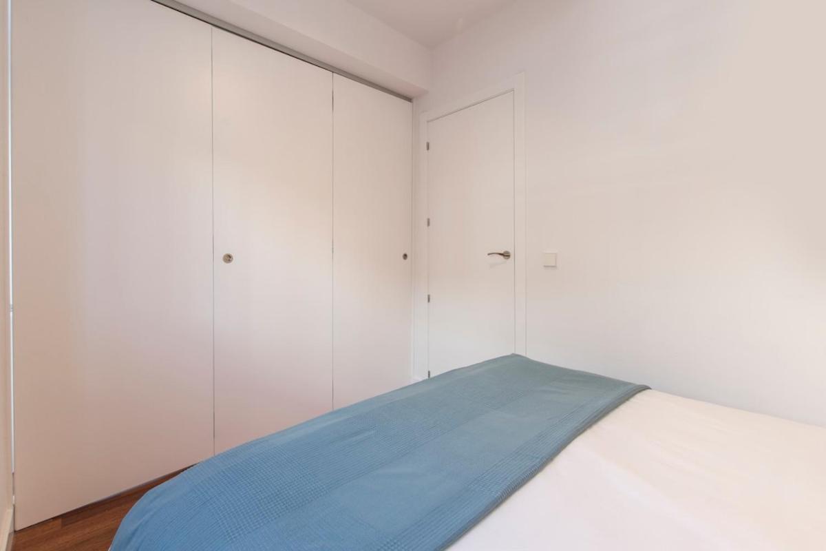 Apartment Total Access 3 Bedroom 2 Bath 6 Persons