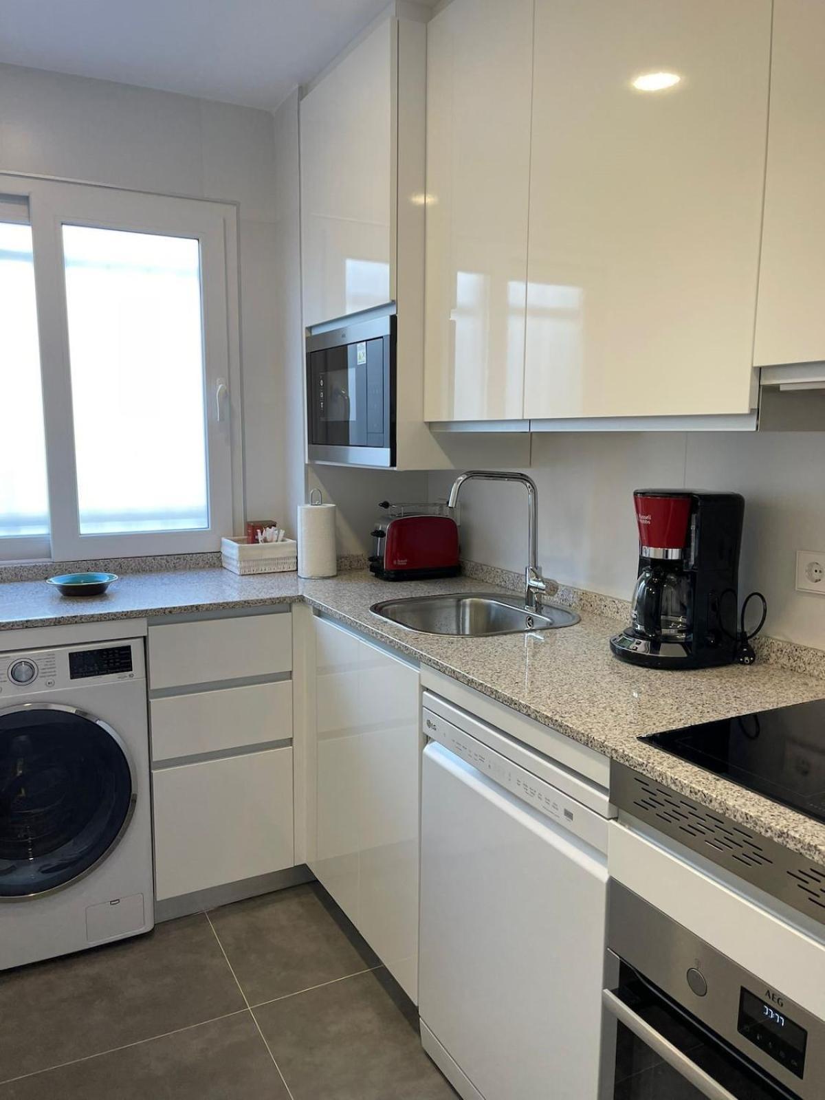 Apartment Total Access 3 Bedroom 2 Bath 6 Persons
