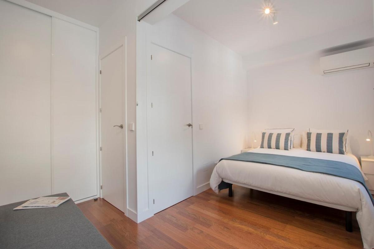 Total Access 3 Bedroom 2 Bath 6 Persons Apartment Madrid