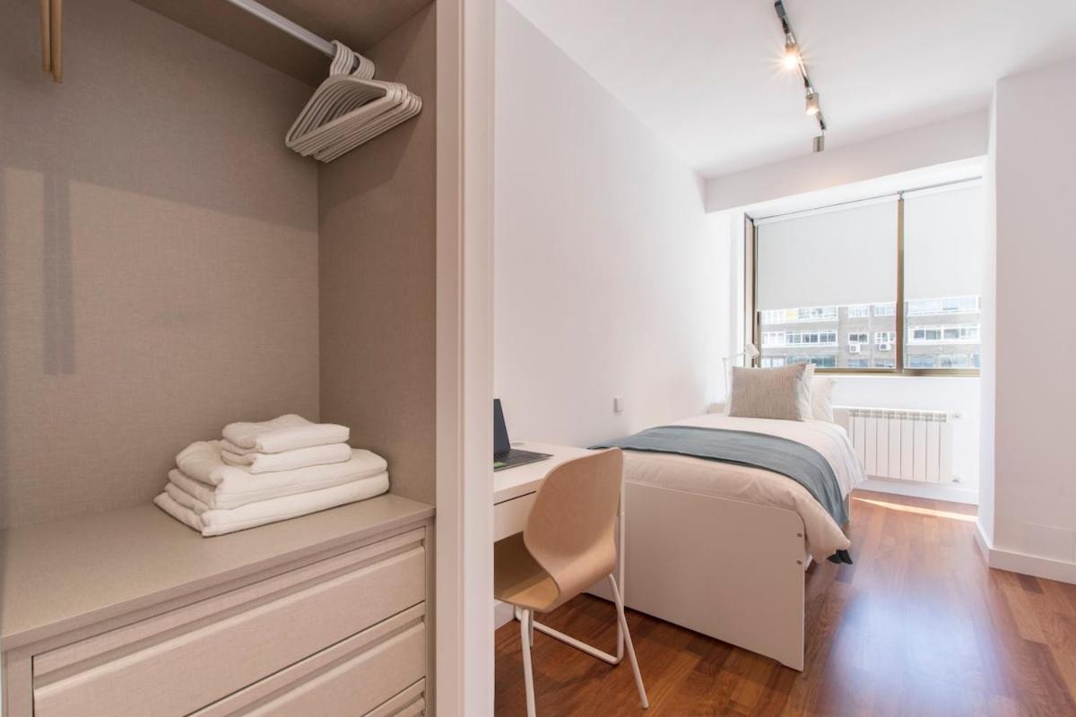 Apartment Total Access 3 Bedroom 2 Bath 6 Persons Madrid