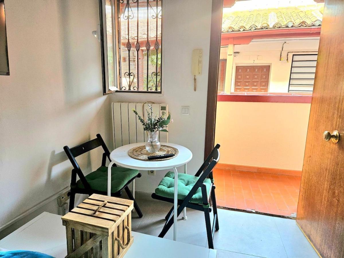 Tribunal Apartment *