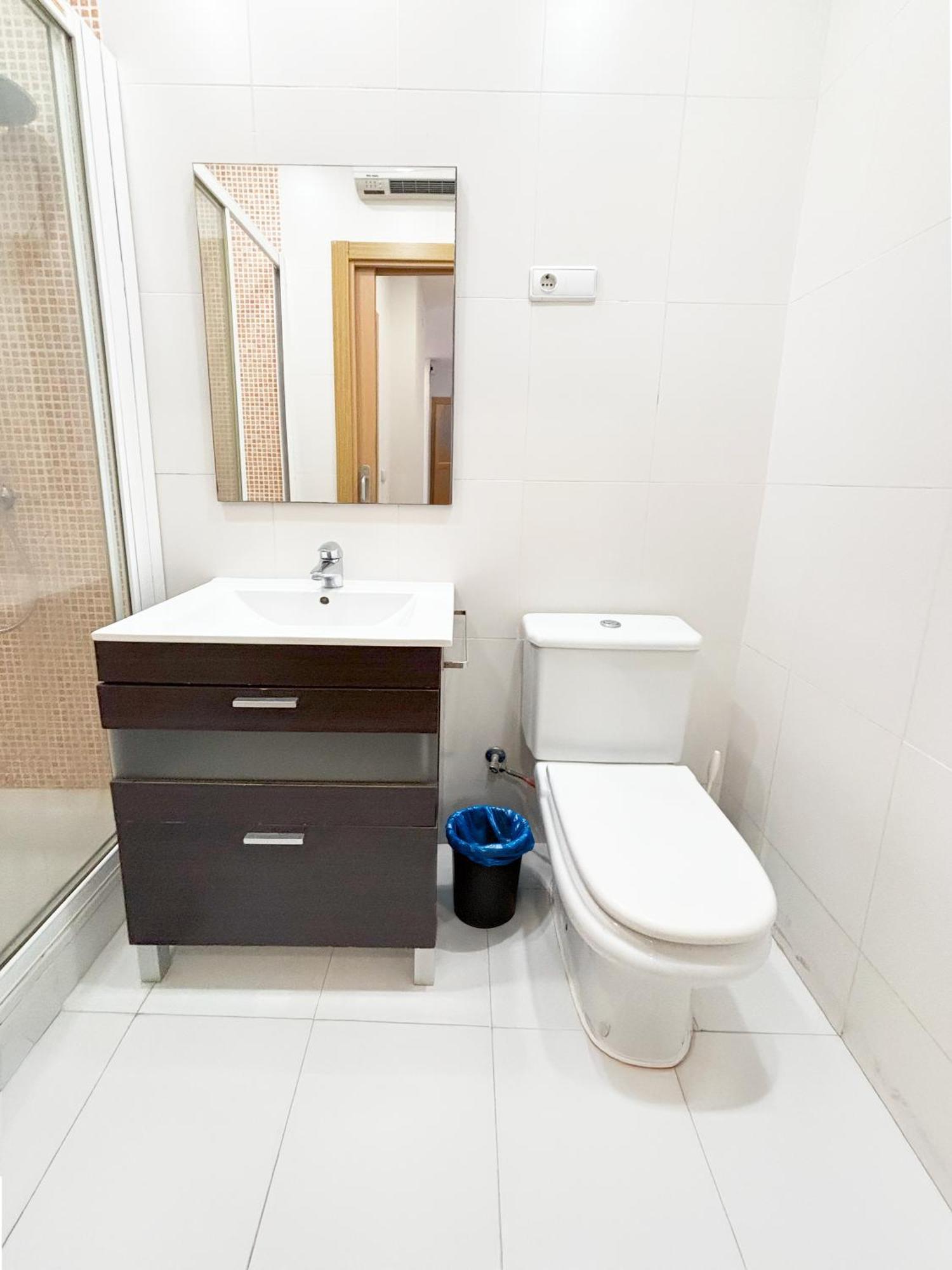 Comodas En Piso Amplio Guest house