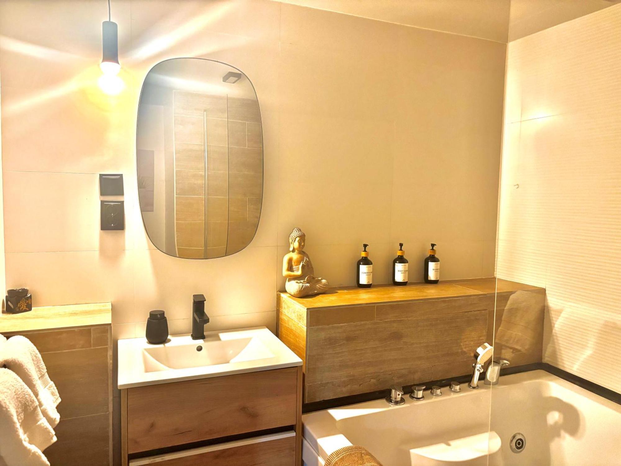 Centricos Con Banera Jacuzzi Hidromasaje Romantico Apartment *