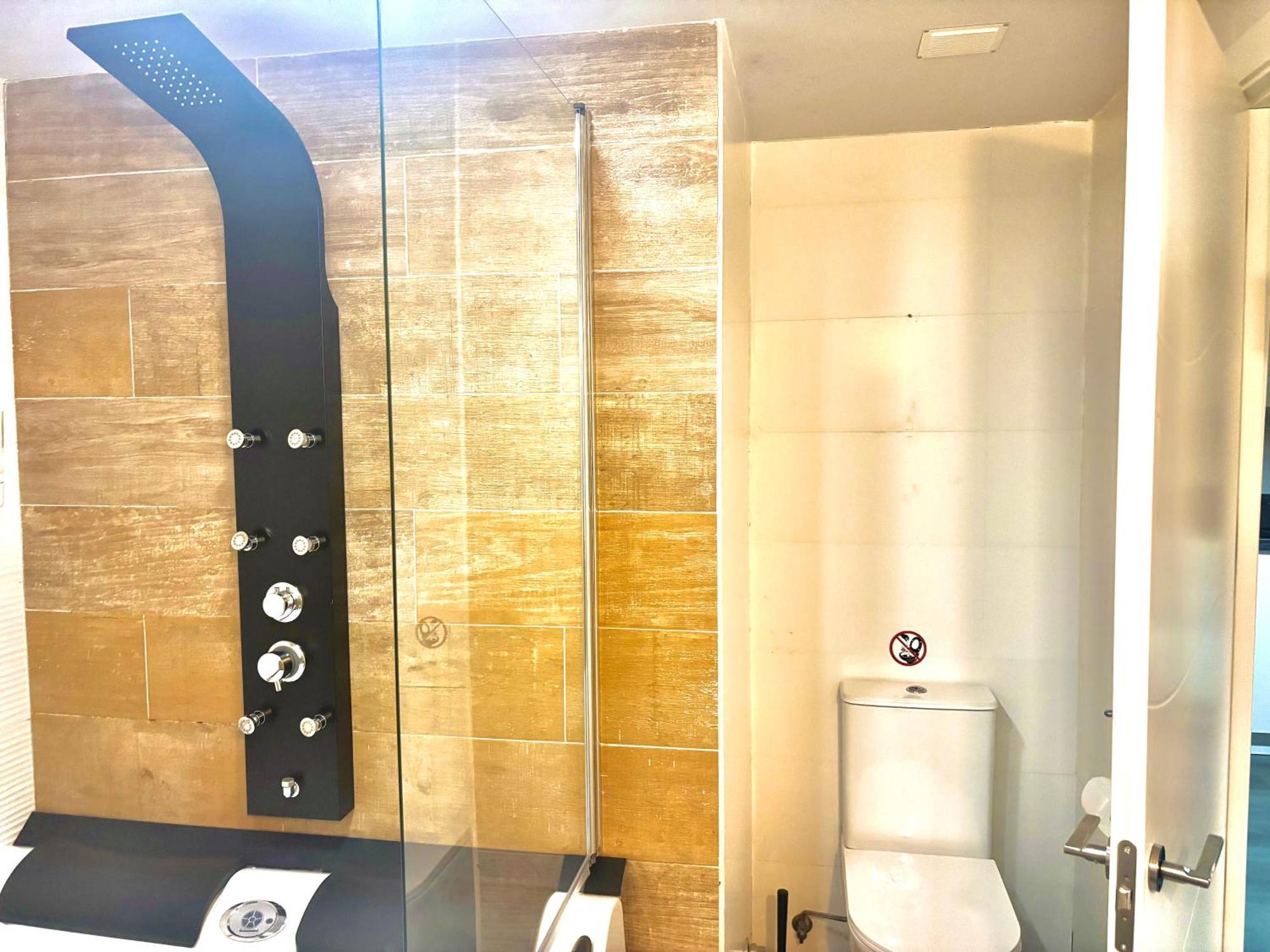 Apartment Centricos Con Banera Jacuzzi Hidromasaje Romantico Madrid