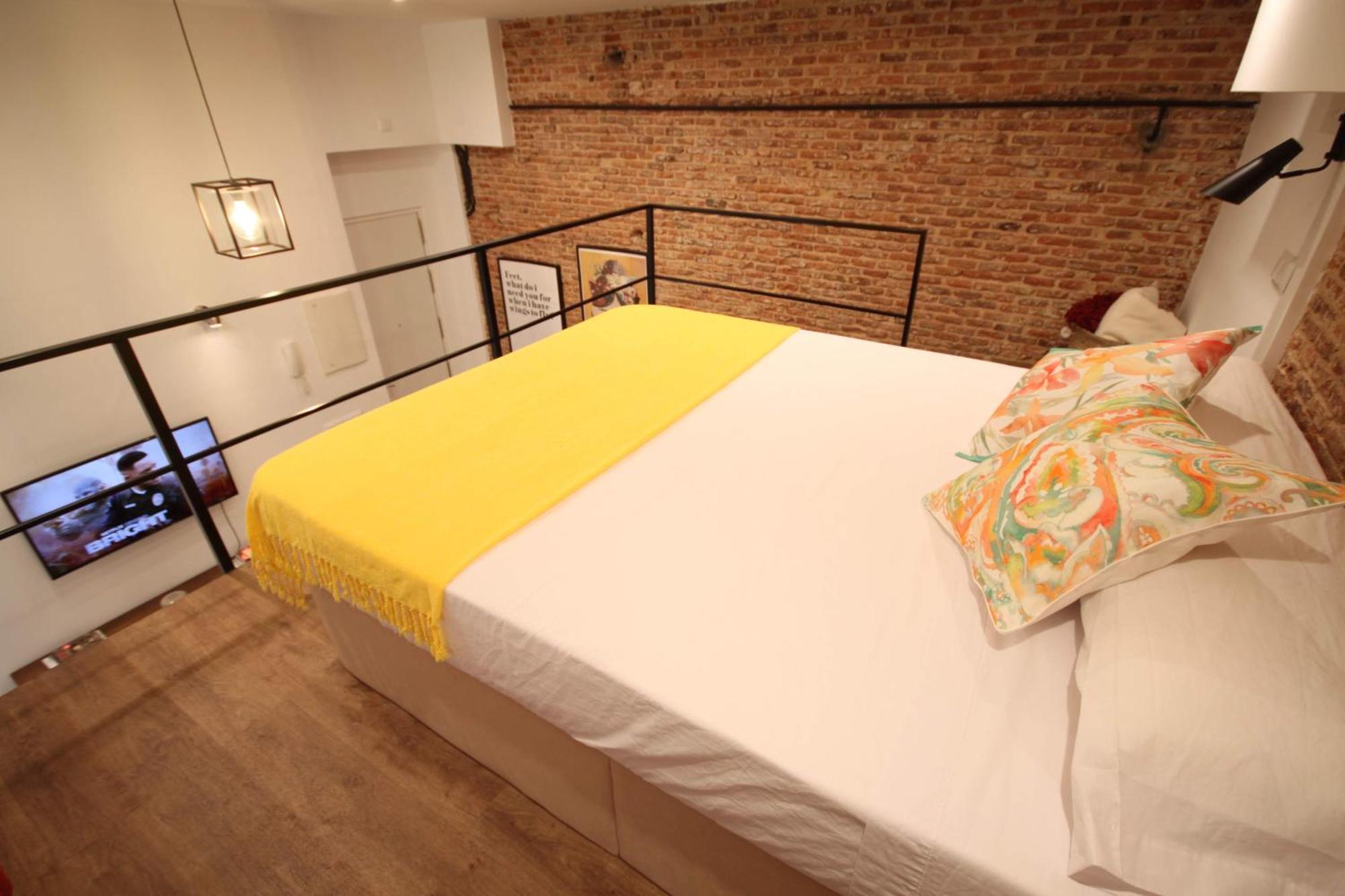 Comodo Mini-loft In Goya Madrid
