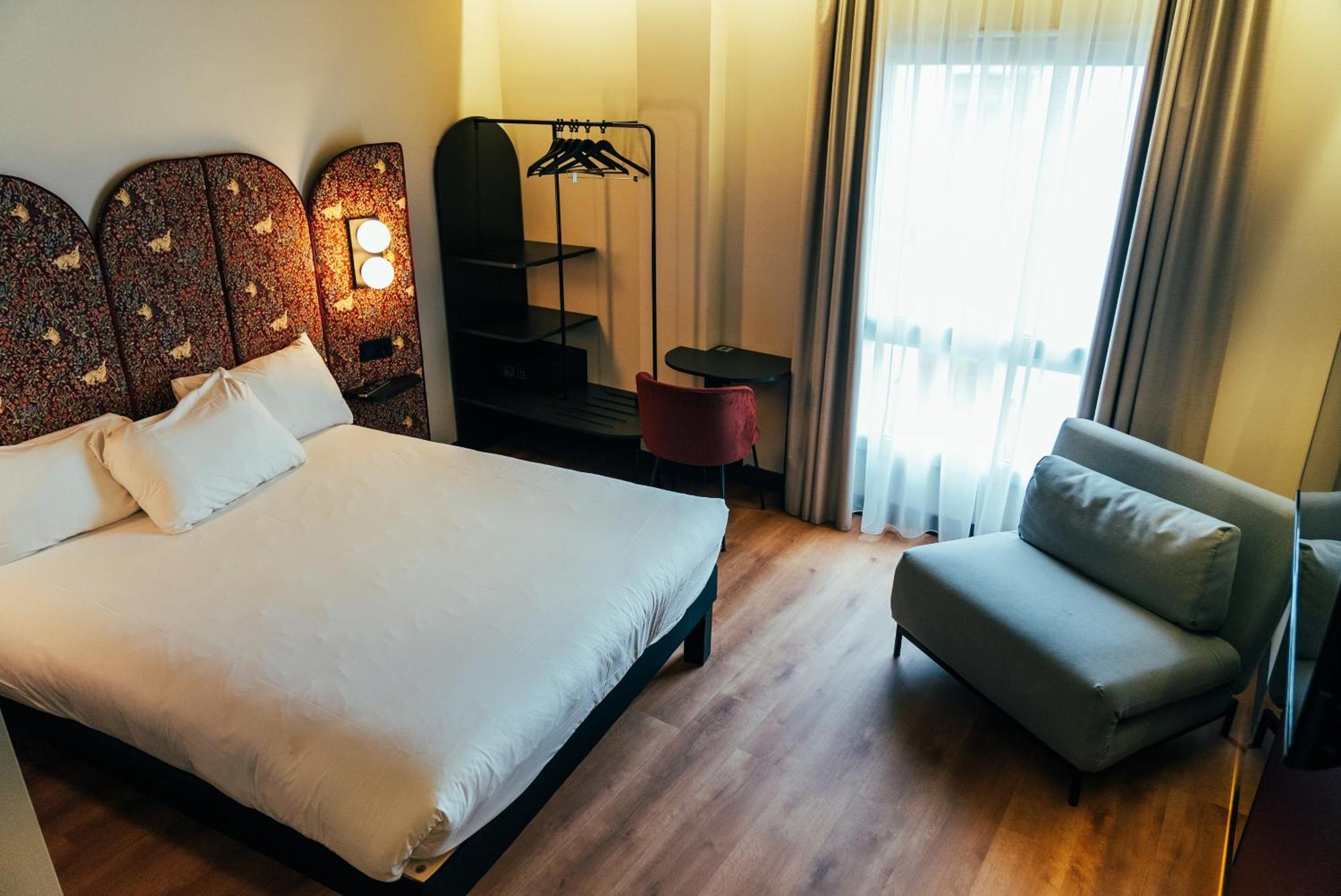 Ibis Styles Centro Maravillas 2*