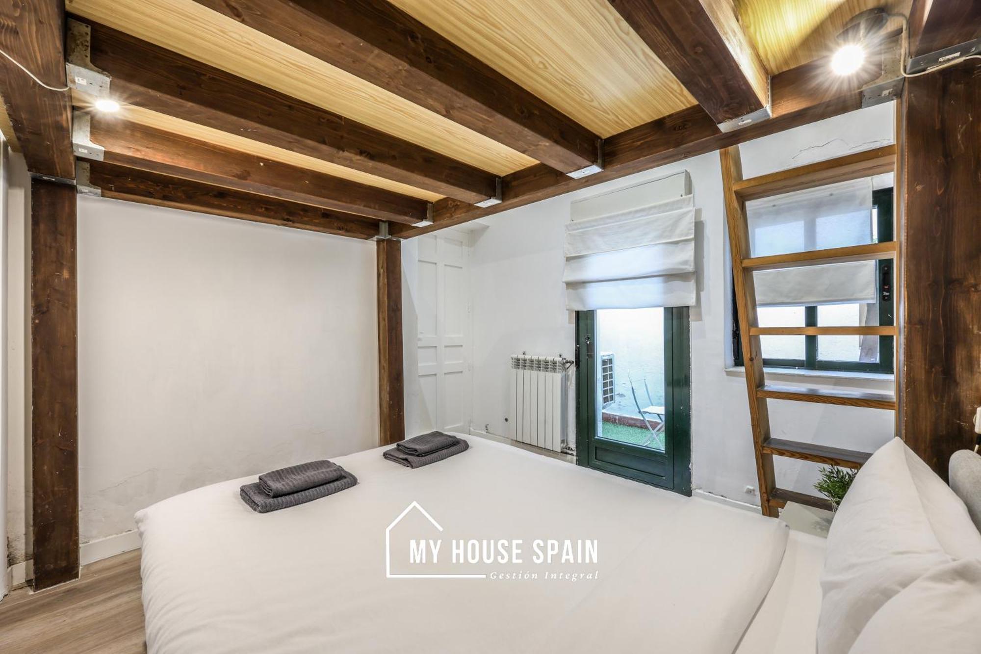 Myhousespain - Great 6 Pax Center