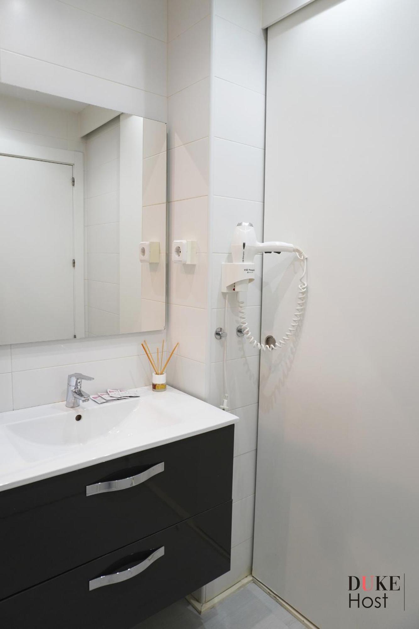 Almagro Apartment *