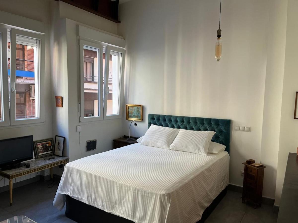 Vallehermoso Loft In Downtown Aguelles