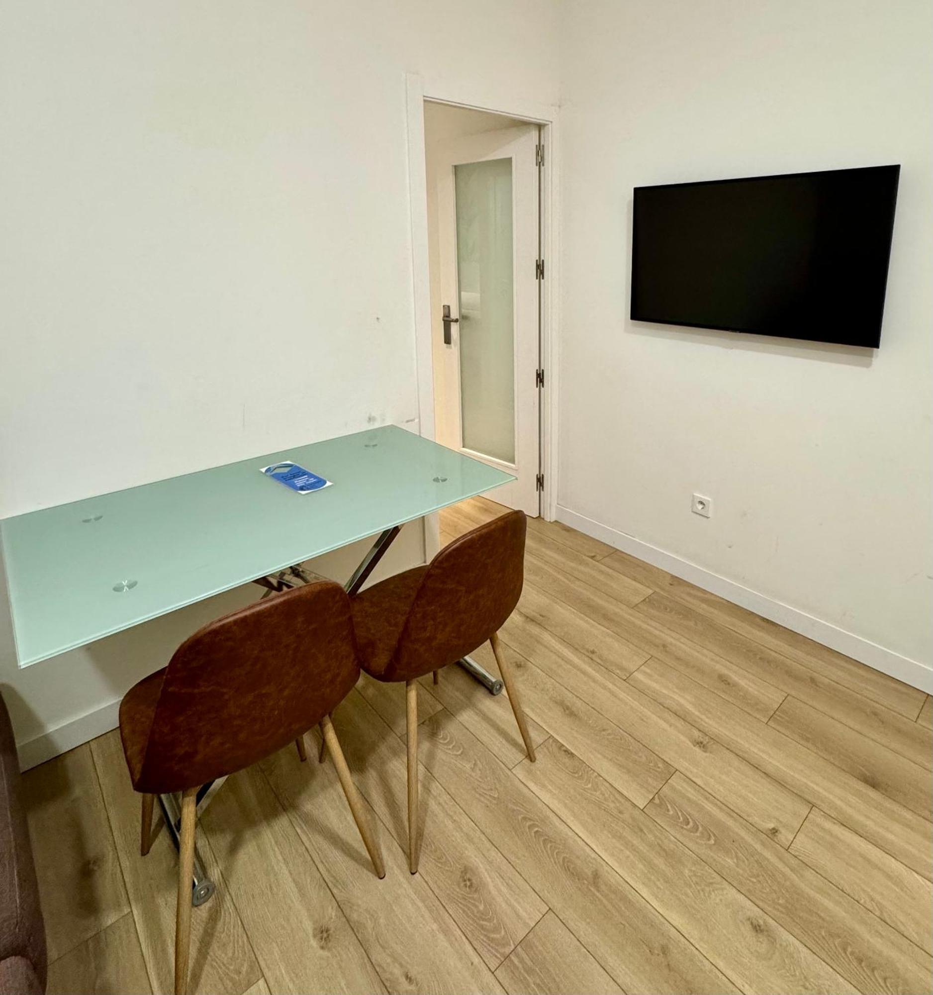 Apolo Apartment *