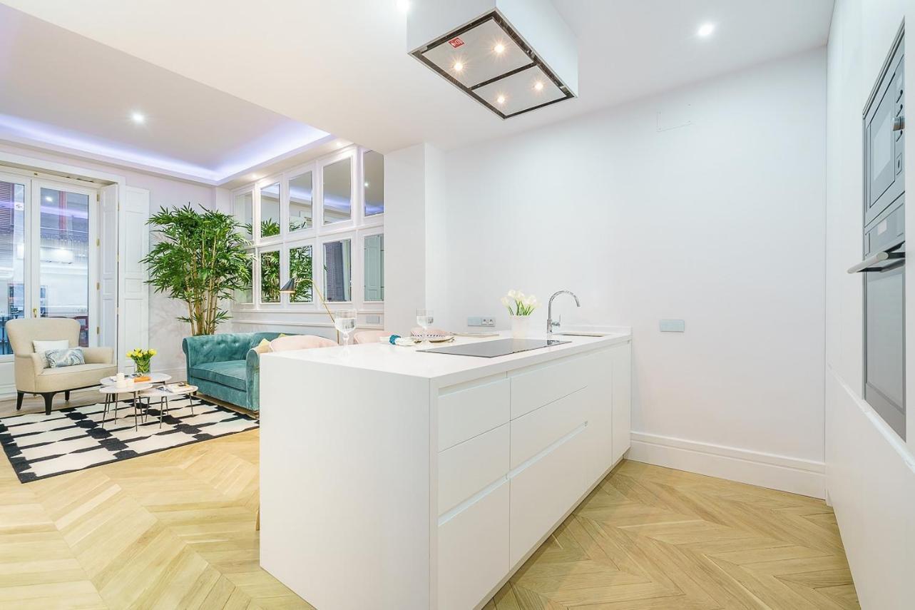 Apartment Exclusive Just Steps From Gran Via Madrid