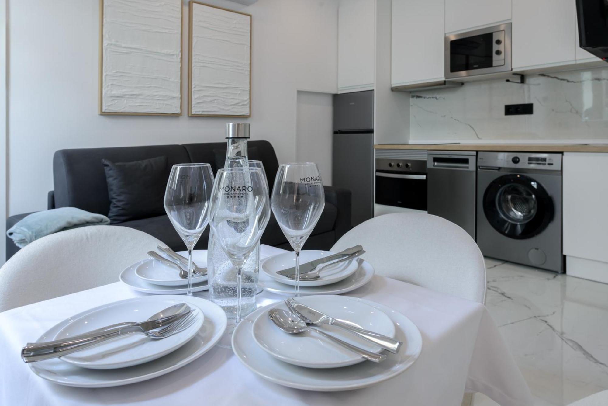 New Elegante, 2br And 1bth Apartment