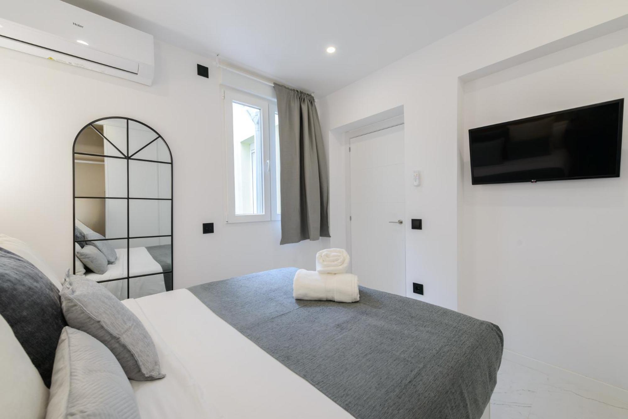 New Elegante, 2br And 1bth Apartment *