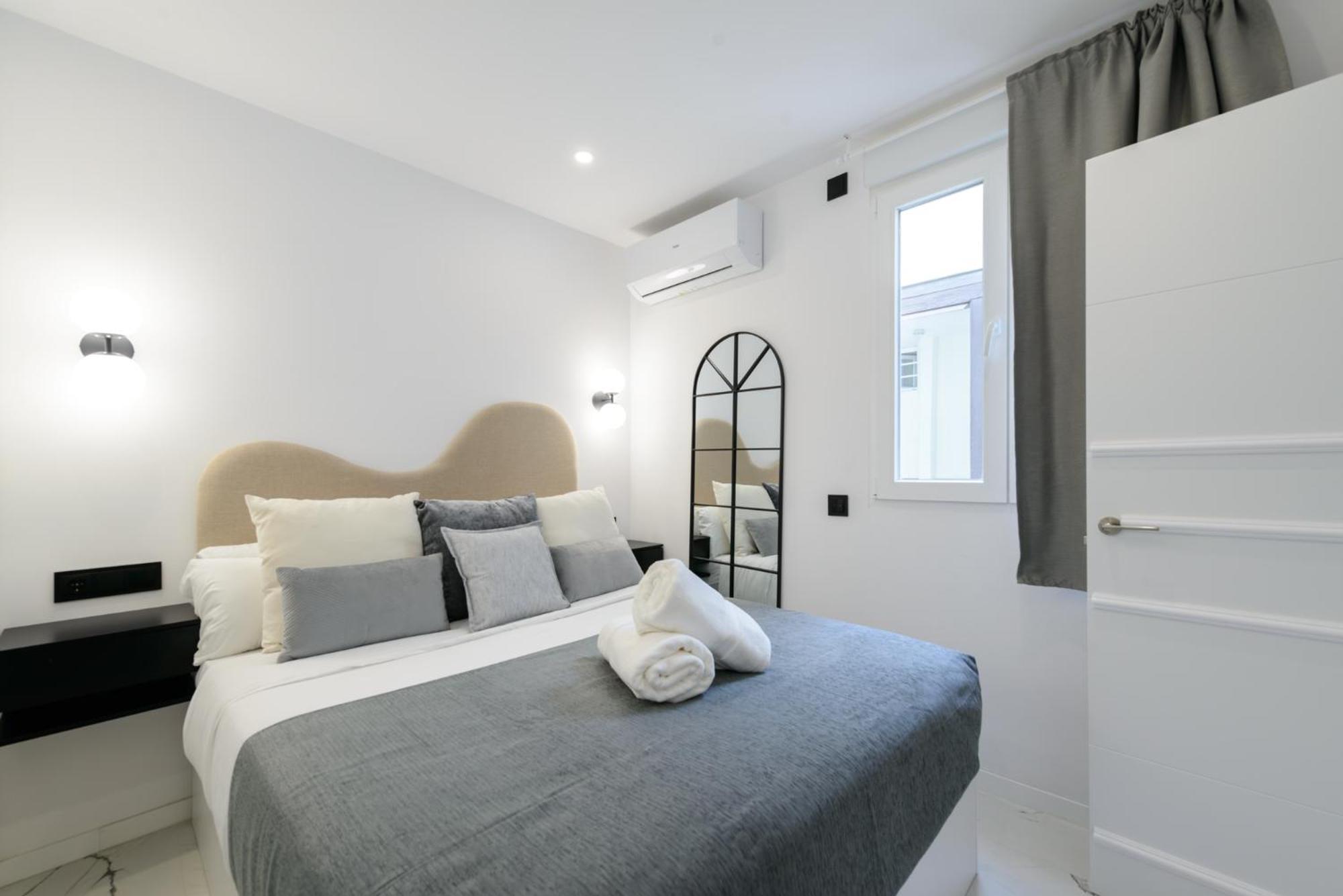 New Elegante, 2br And 1bth Apartment *