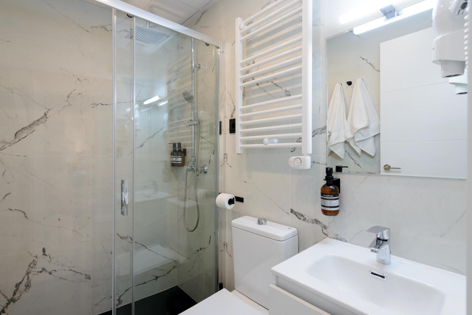 Apartment New Elegante, 2br And 1bth *