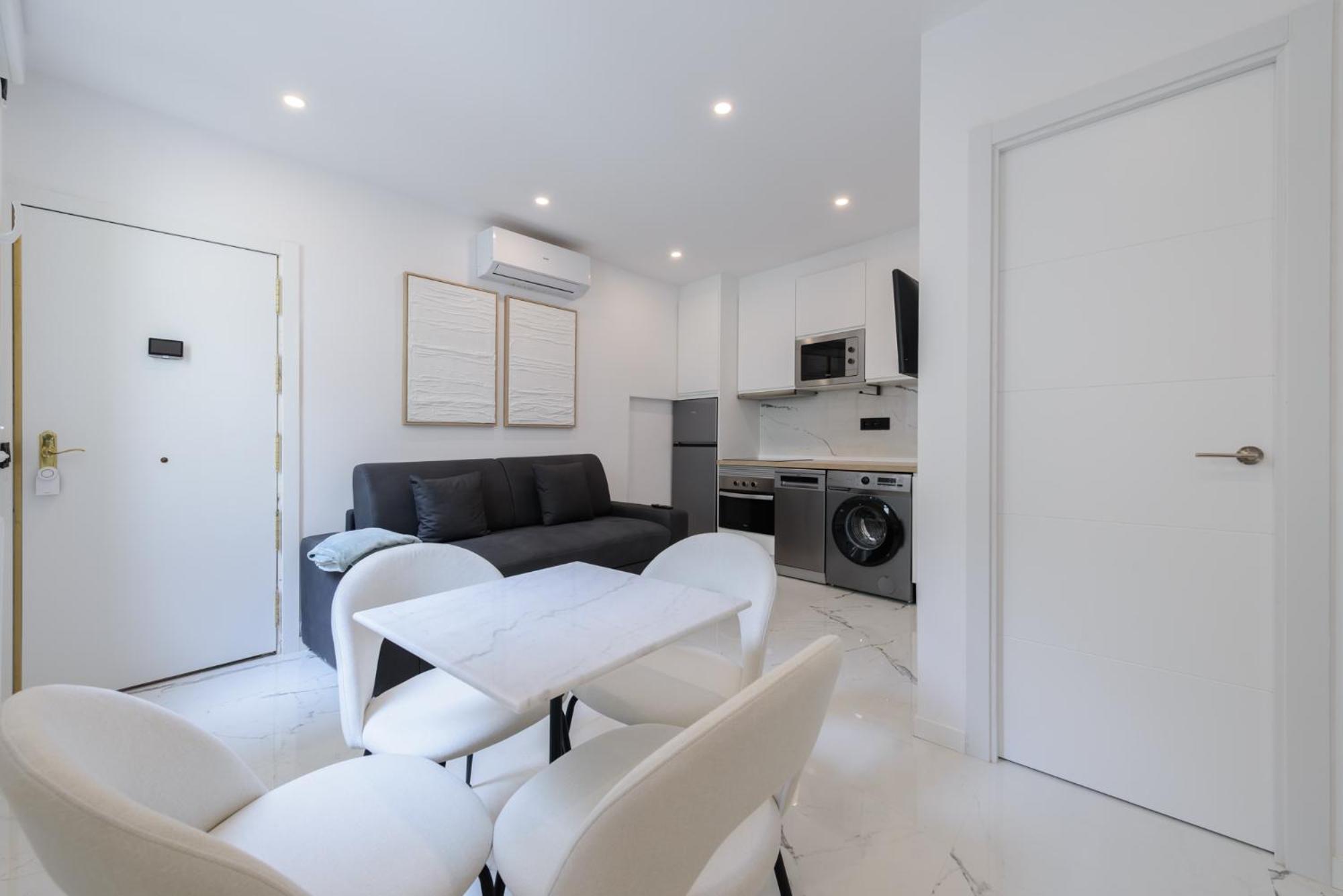 New Elegante, 2br And 1bth Apartment Madrid