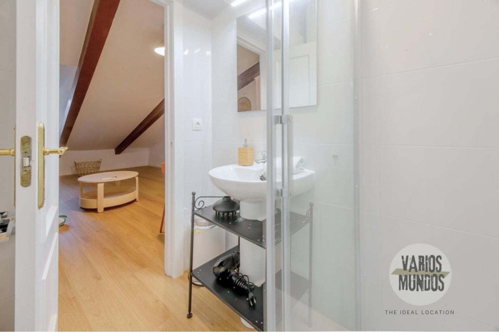 Lejlighed Fashion Design Loft En Calle Carretas-sol 4pax *