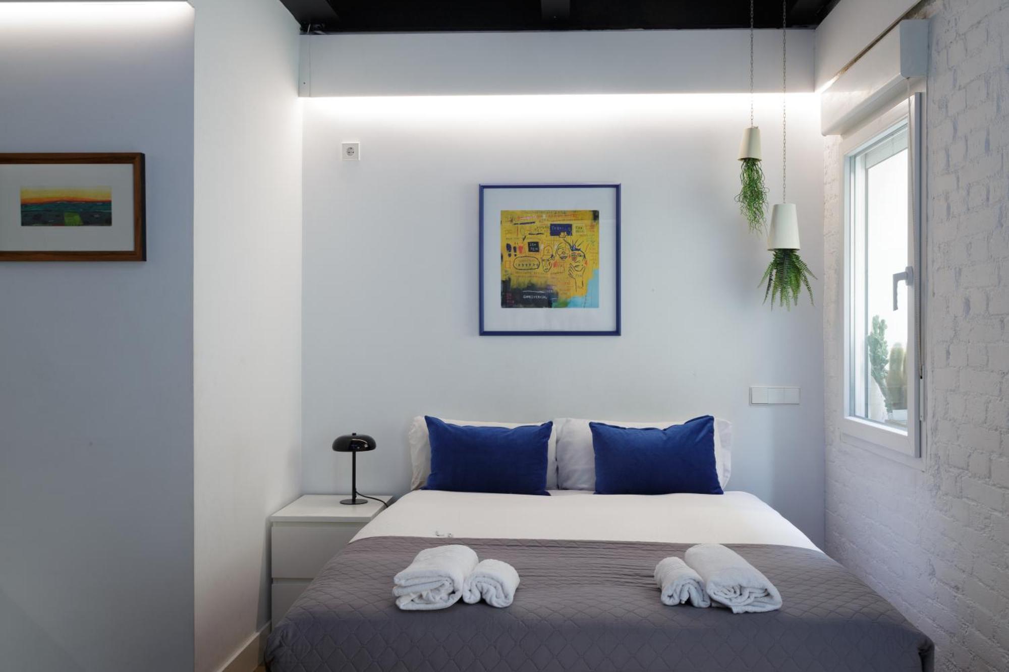Apartamento Industrial Loft & Private Courtyard Acacias Madrid