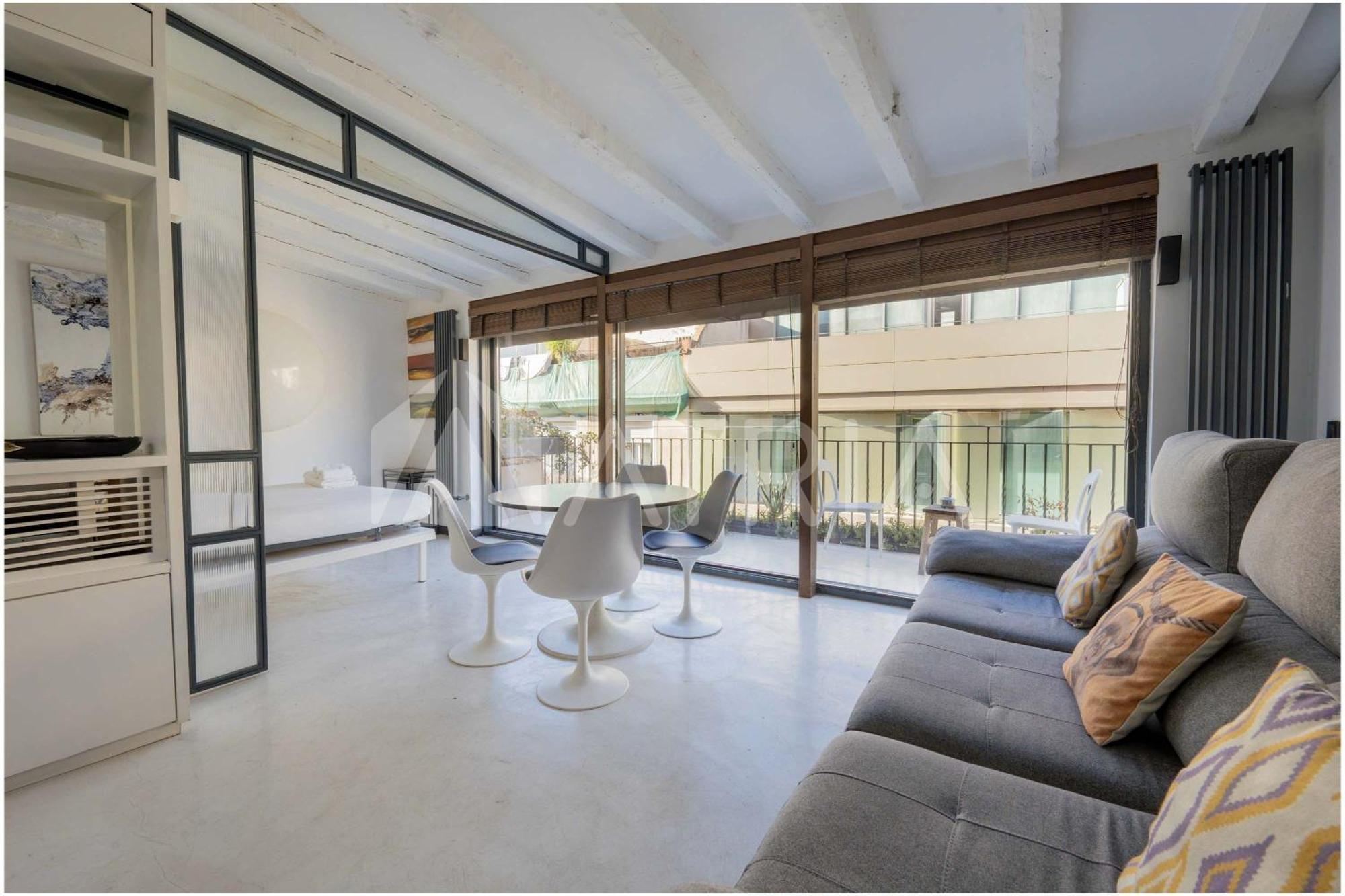 Gorgeous 2 Bedroom In Madrid's Heart