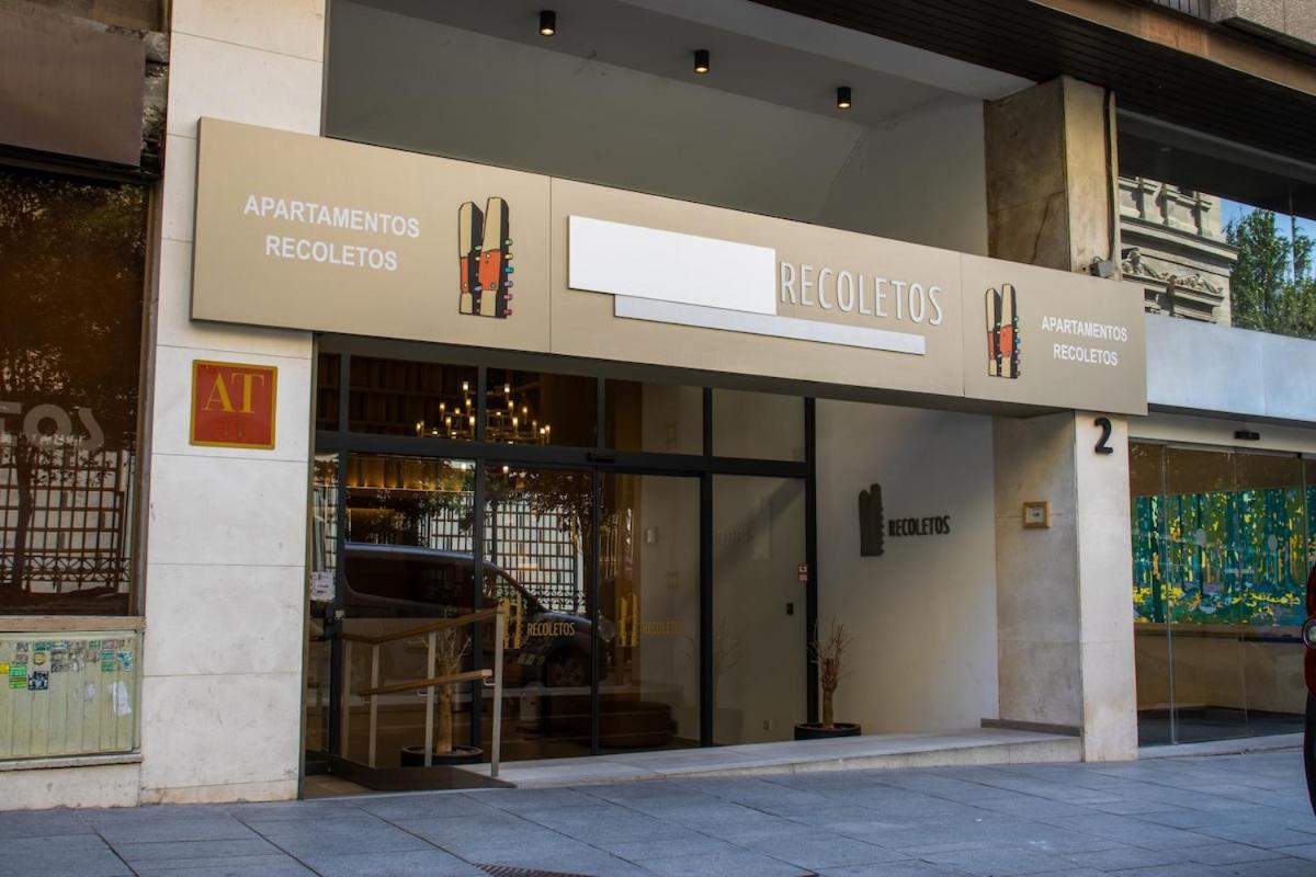Location Puerta De Alcala Madri