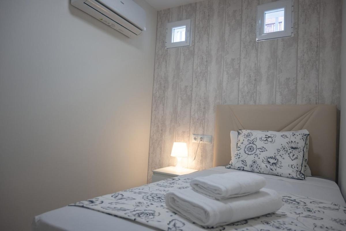 Apartment Luxurious In Malasana Centro Temporal Val21 Madrid