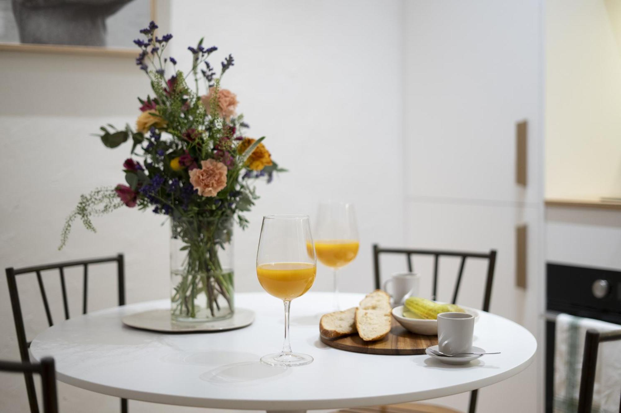 Reina Sofia Iii Apartment *