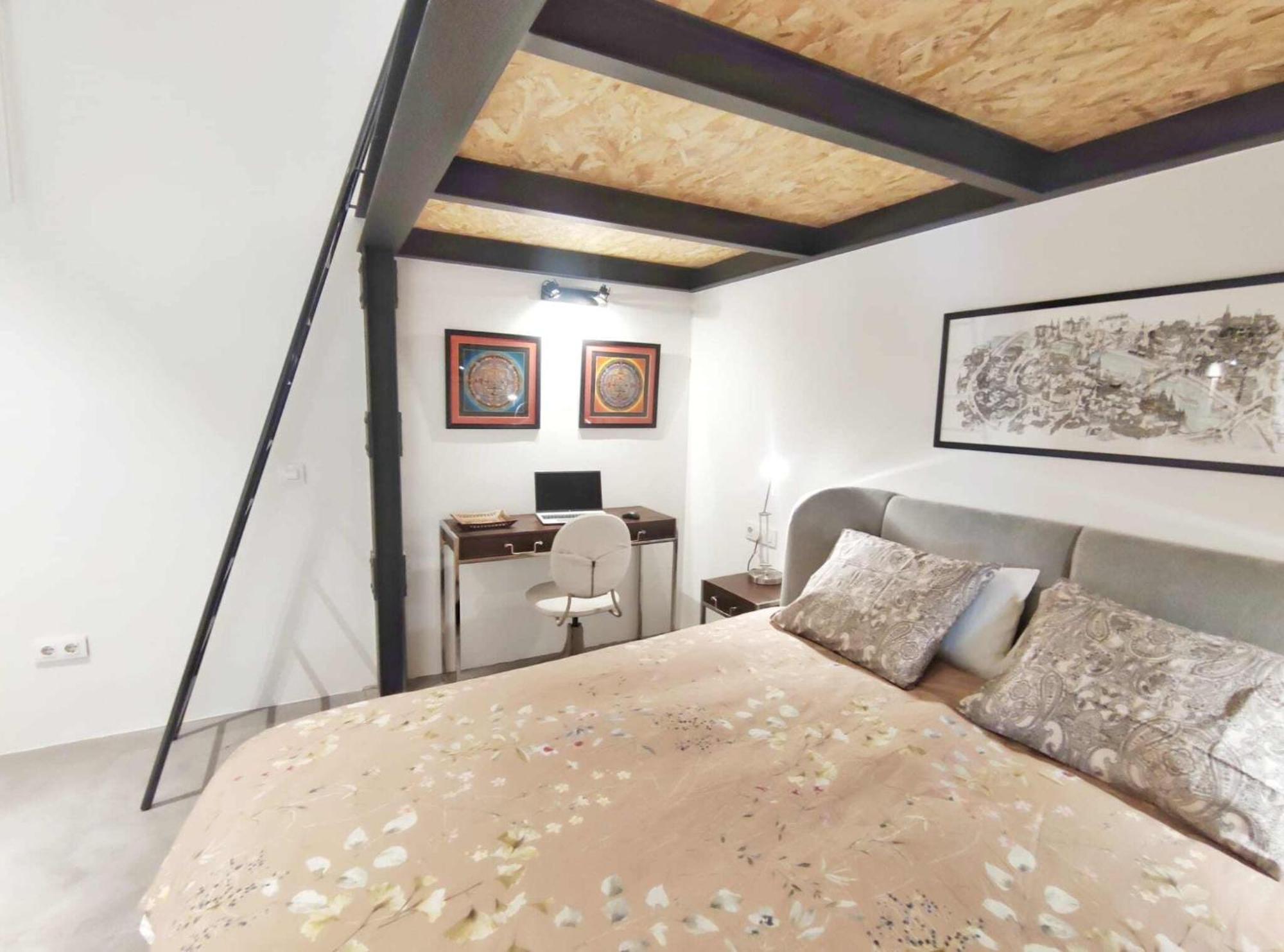 Sunlit Loft Madrid