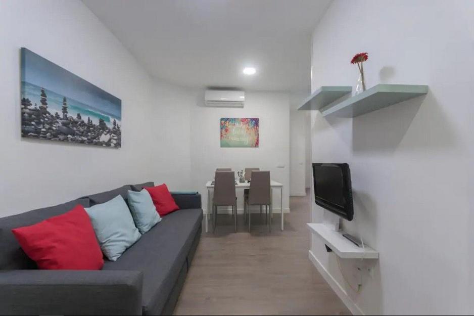 And Calm Near Retiro, Gra Apartment *